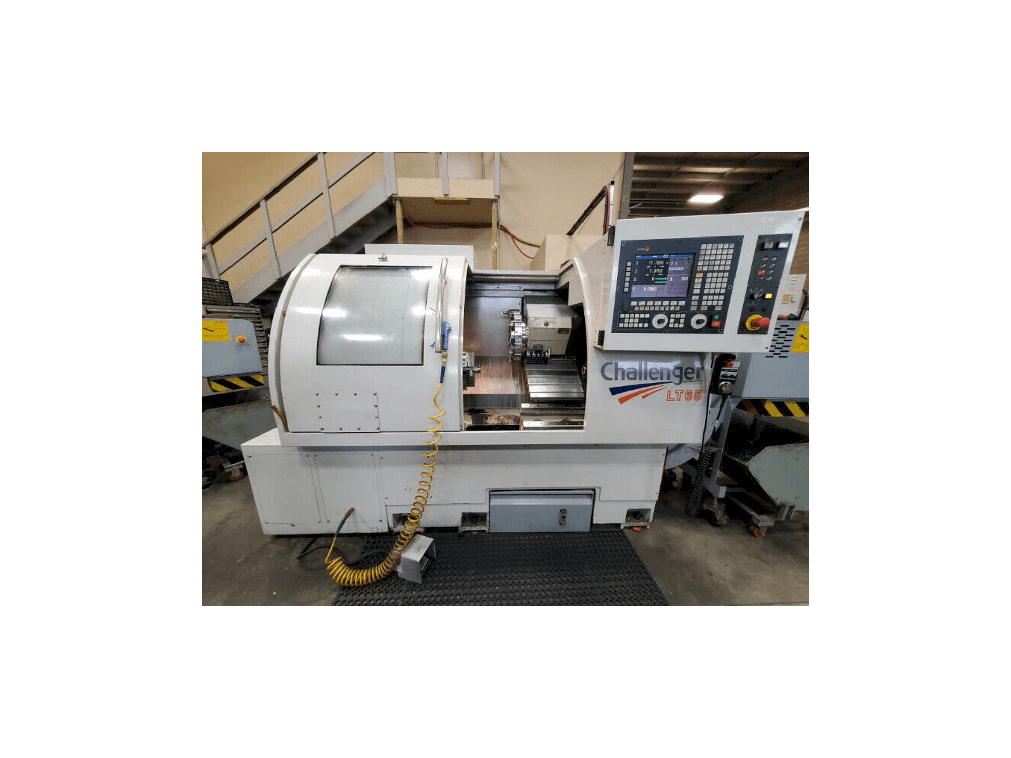 Vista Frontal da Modern LT-65 máquina