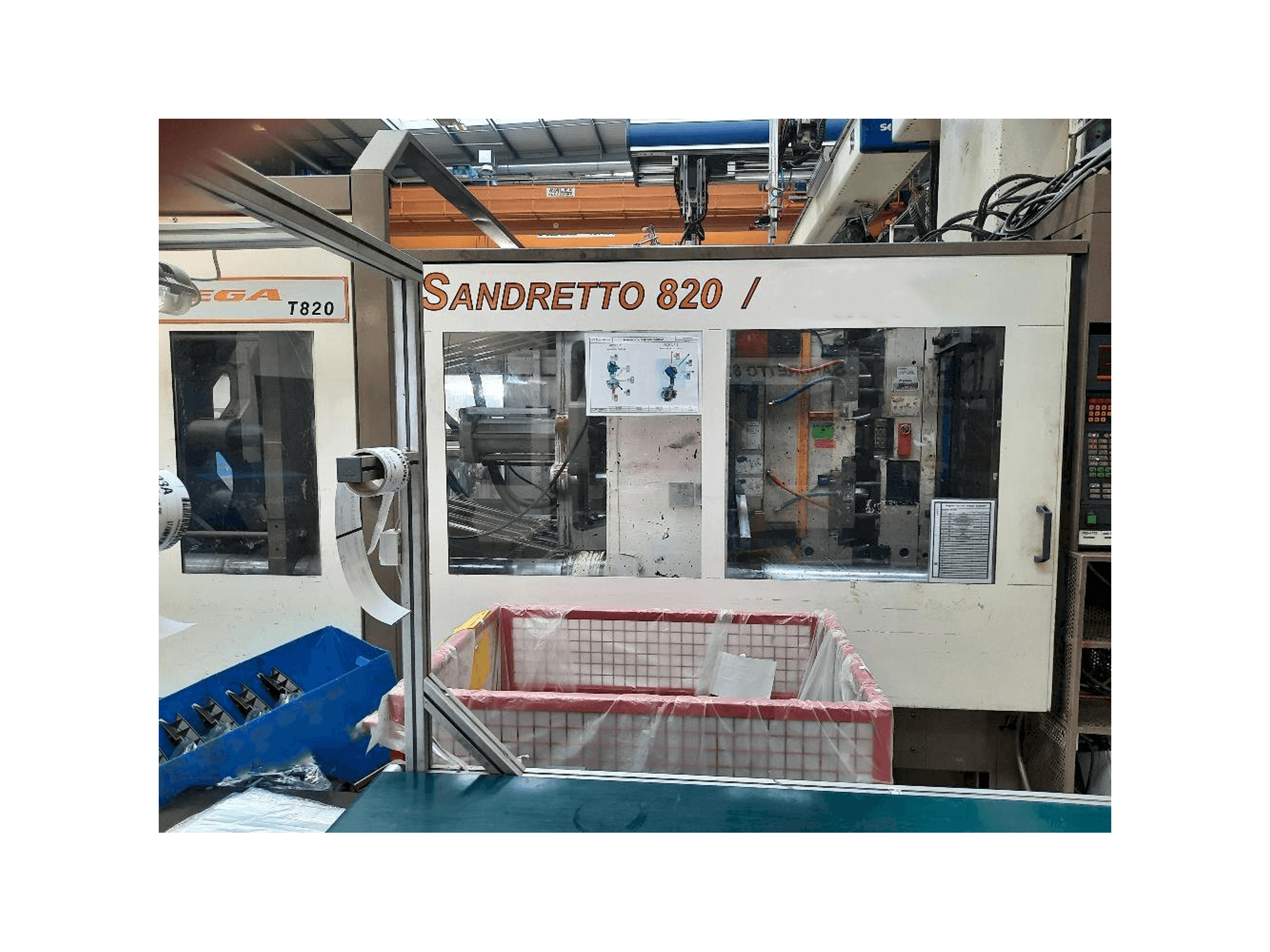 Vista Frontal da SANDRETTO 820/6434 máquina