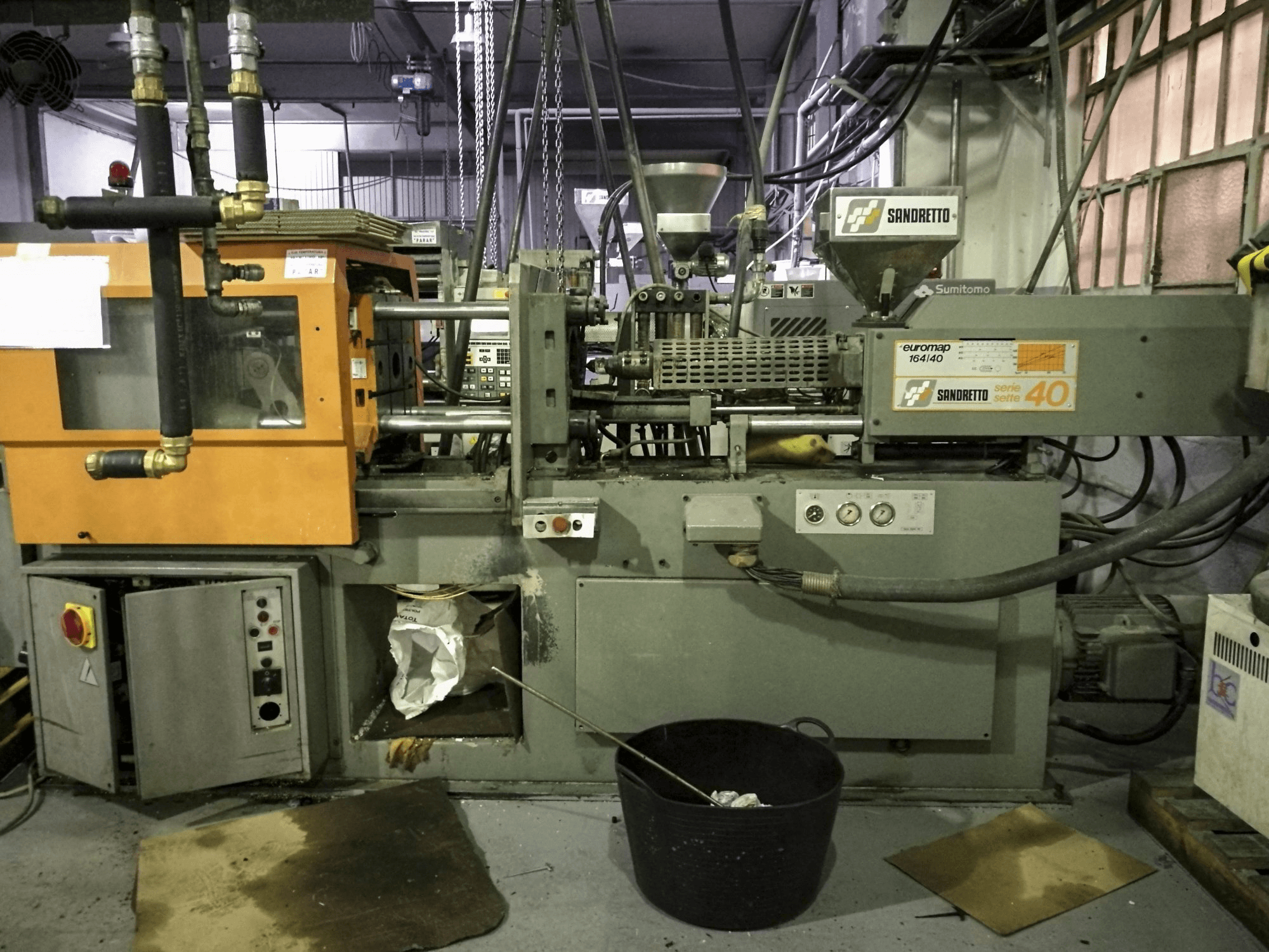 Vista Frontal da SANDRETTO S.7.40 máquina