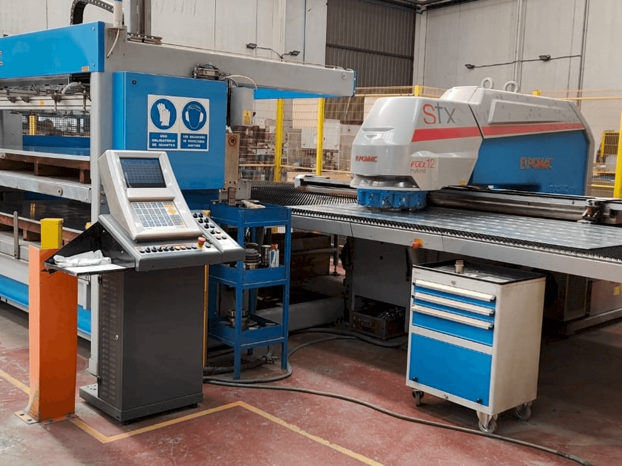 Vista Frontal da Euromac STX Plus 1250/30-2500 Flex 12 Hybrid máquina