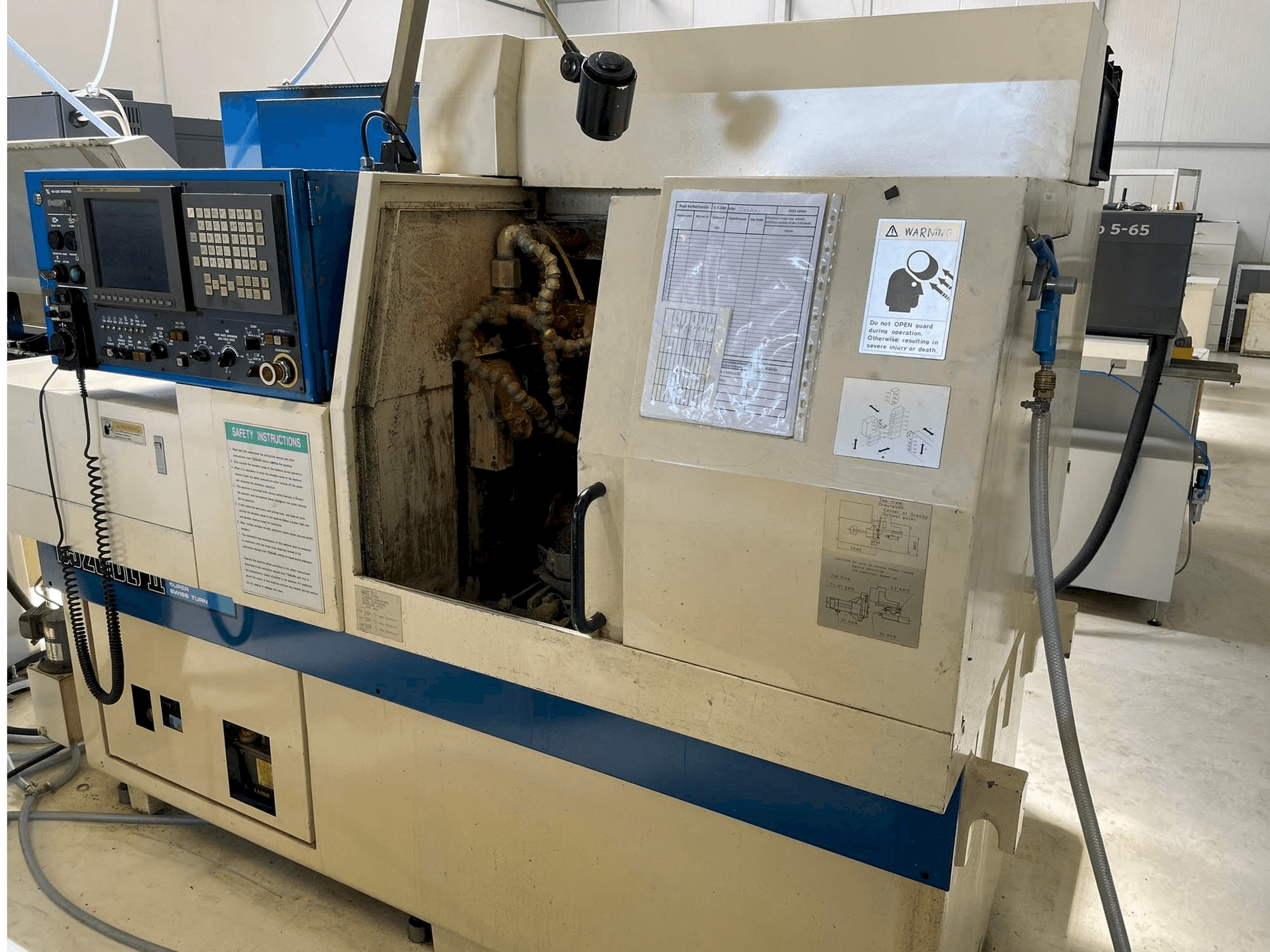 Vista Lateral Direita da TSUGAMI BS20-II máquina