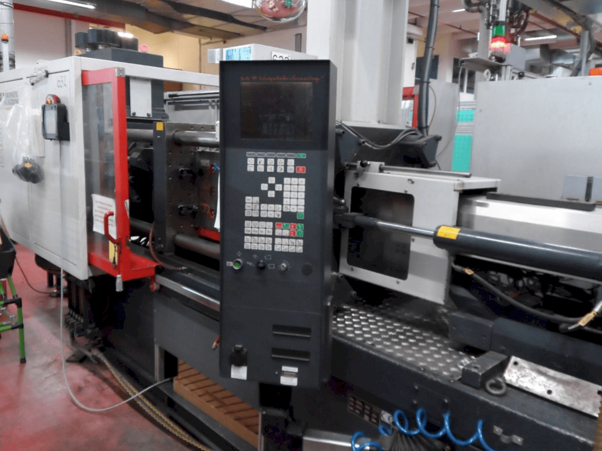 Vista Frontal da FERROMATIK MILACRON K-Tec 160S máquina