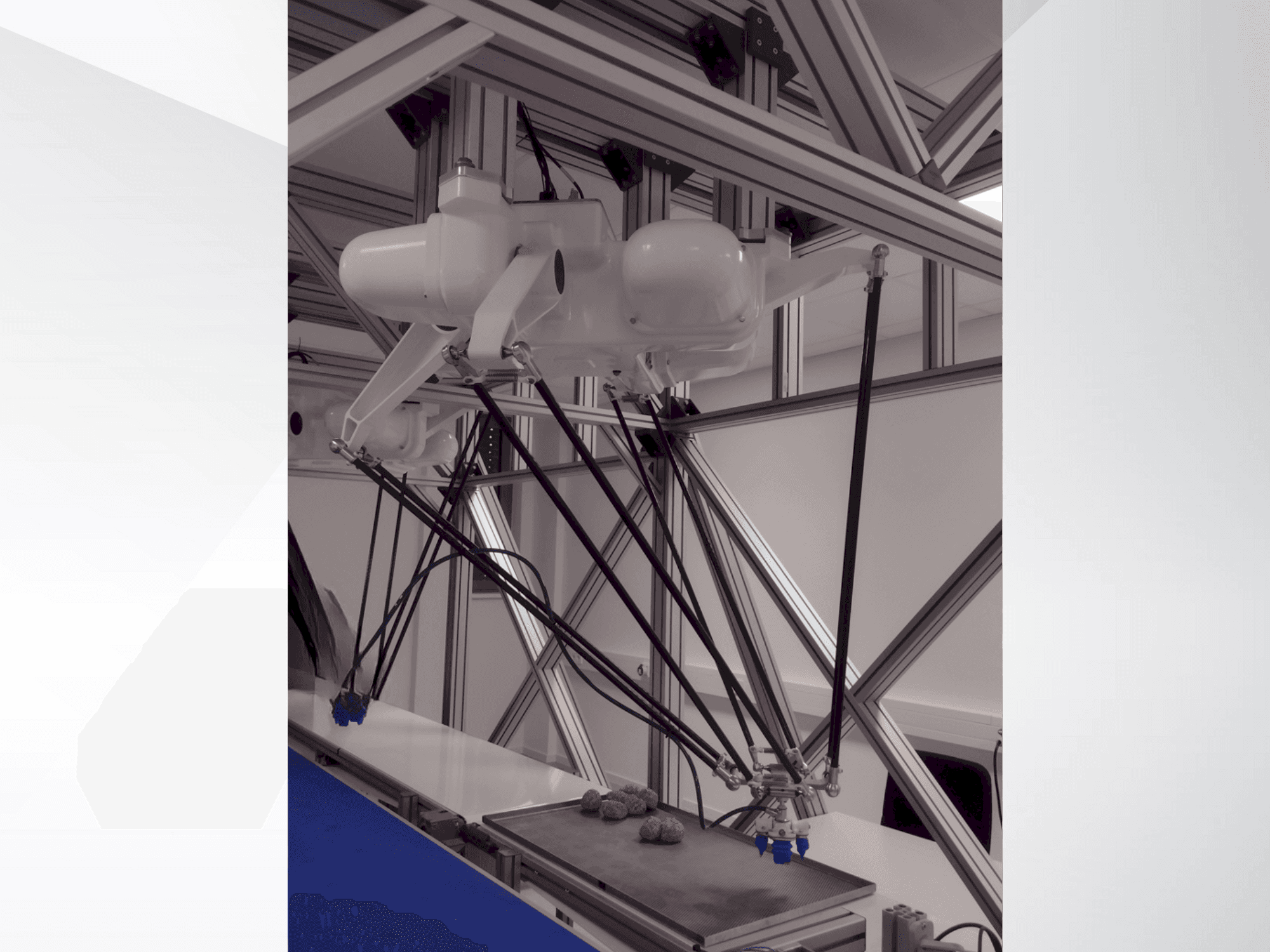 Vista Frontal da OMRON Quattro 800HS with Platform P30 máquina