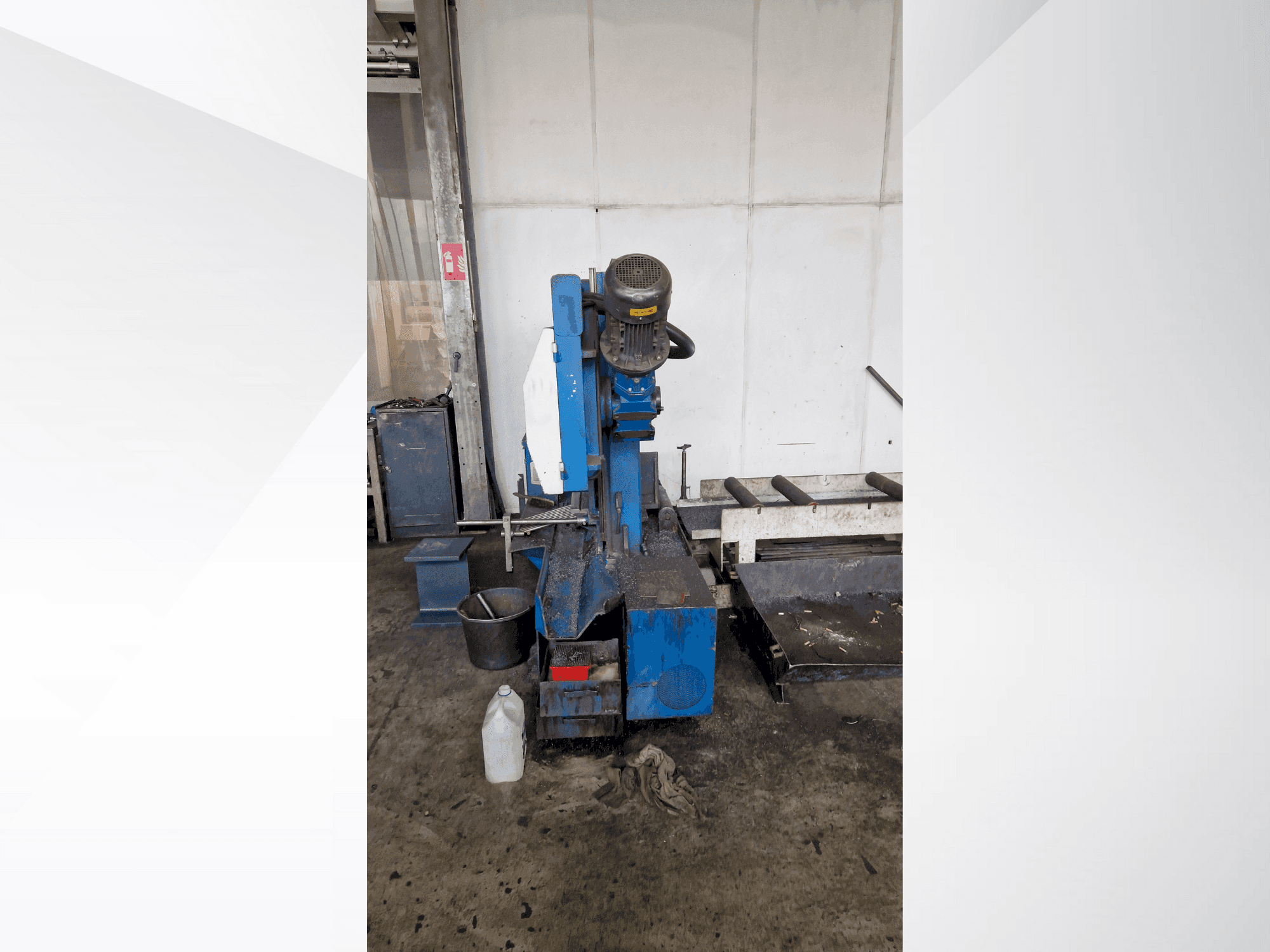 Vista Frontal da KNUTH HB 460 L máquina