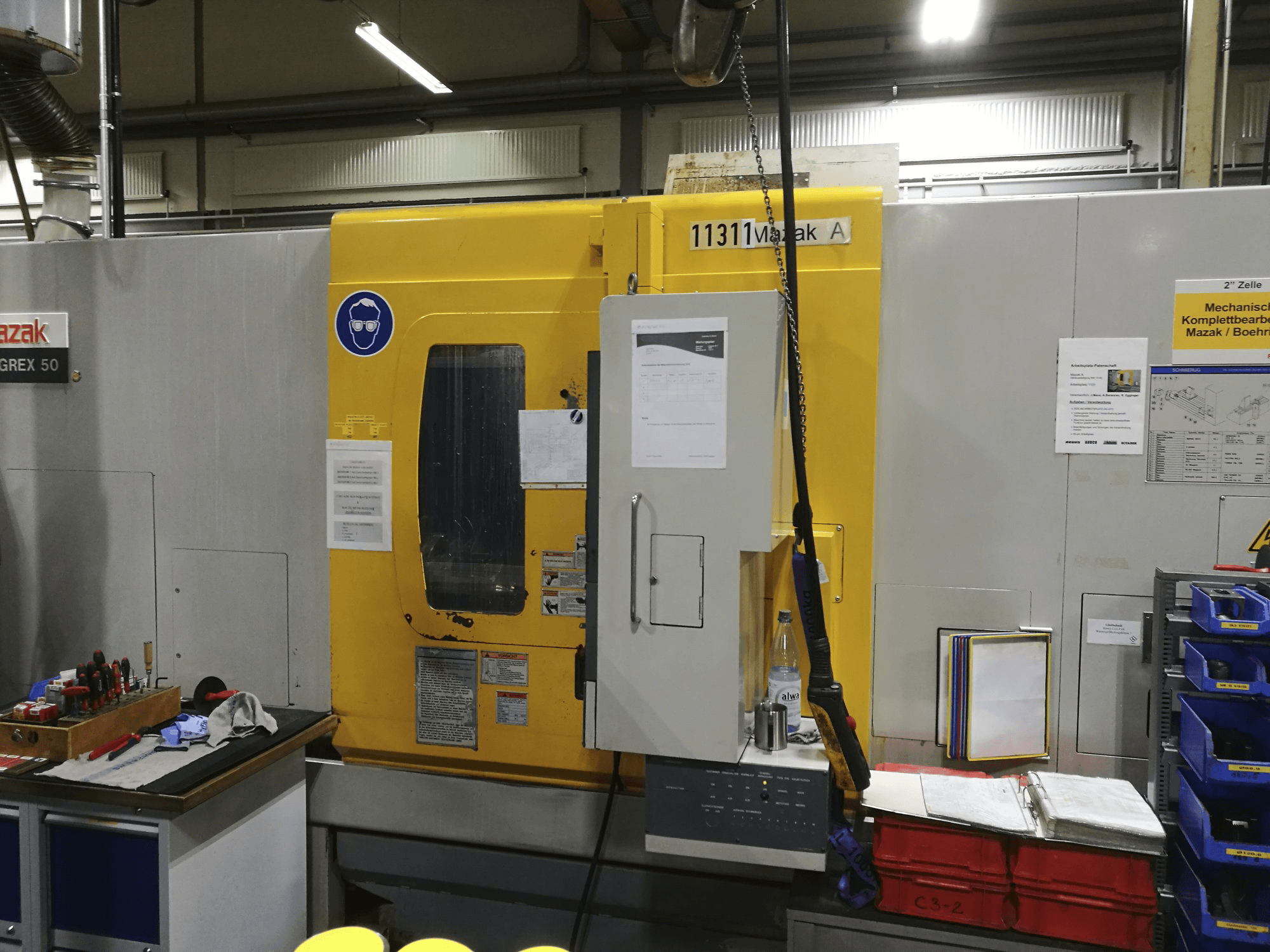 Vista Frontal da Mazak INTEGREX 50 Y máquina