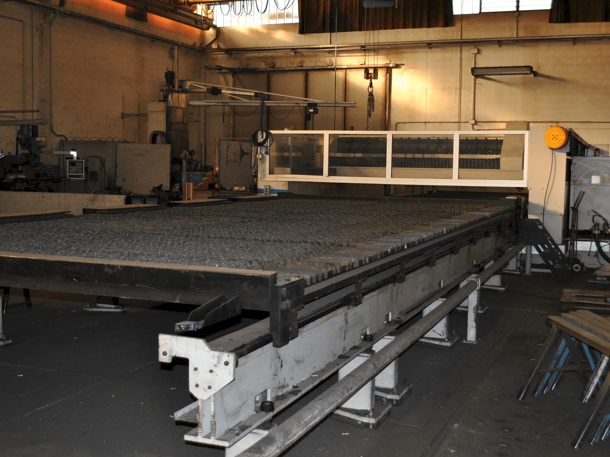 Vista Frontal da LVD IMPULS 8031 máquina