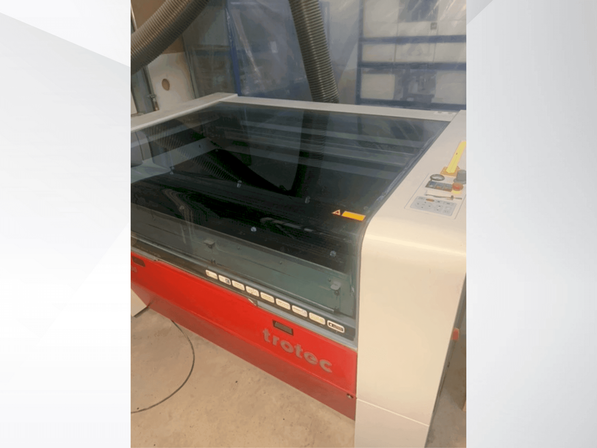 Vista Frontal da Trotec SP500 máquina