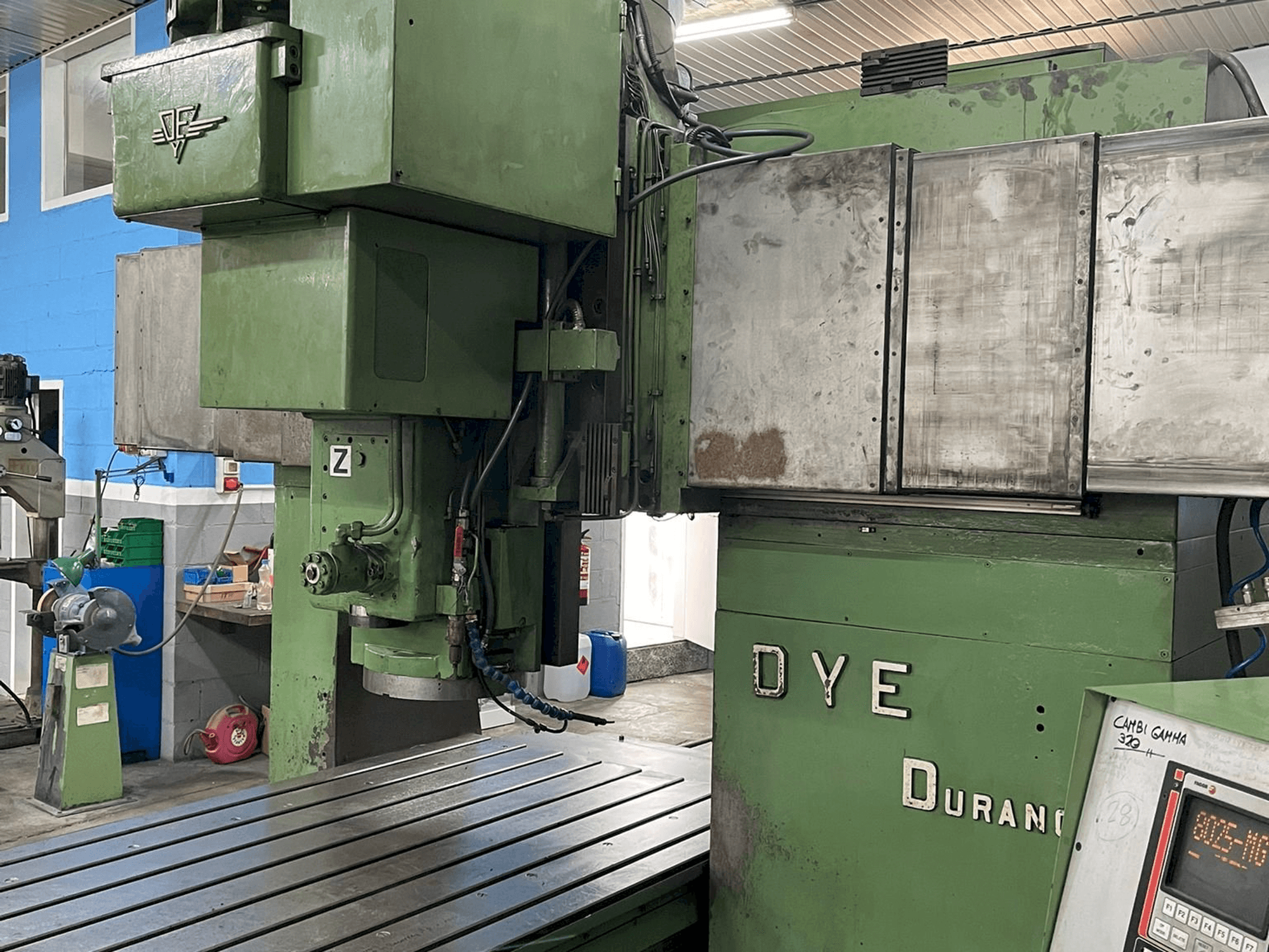 Vista Frontal da DYE FBF-C-N/C máquina