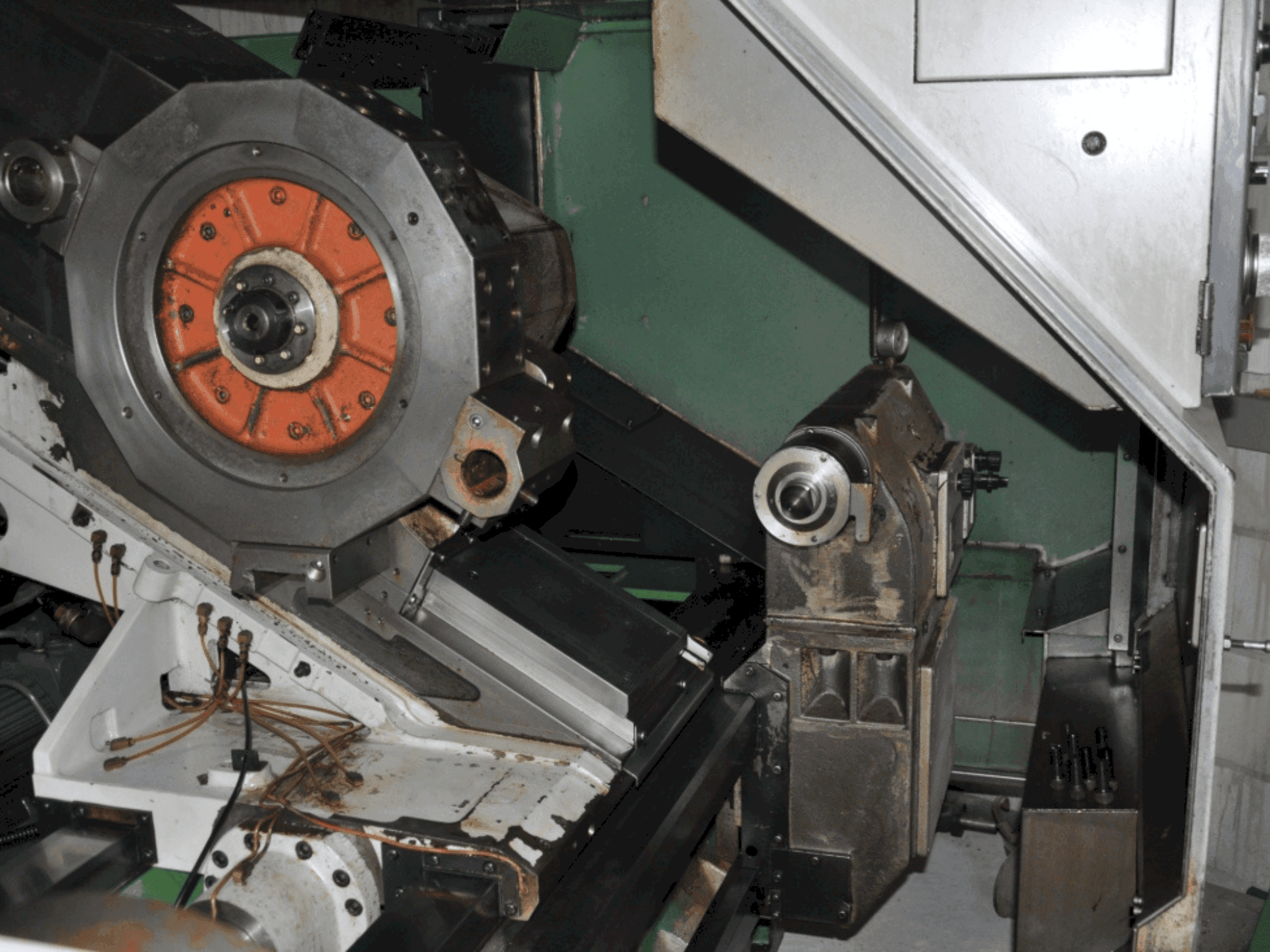 Vista Frontal da Mazak QT 35 N x 1000 máquina