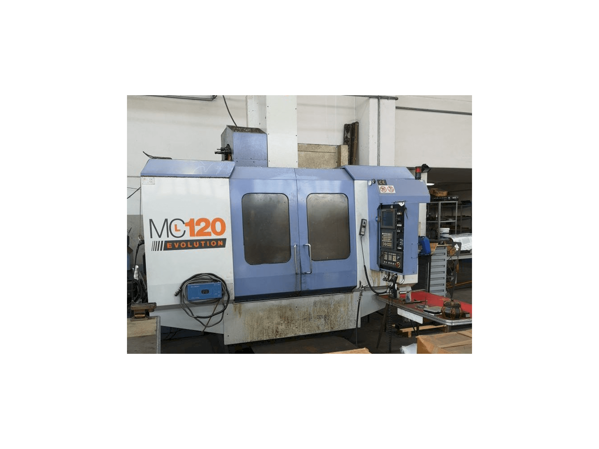 Vista Frontal da FAMUP MCL 120 AND máquina