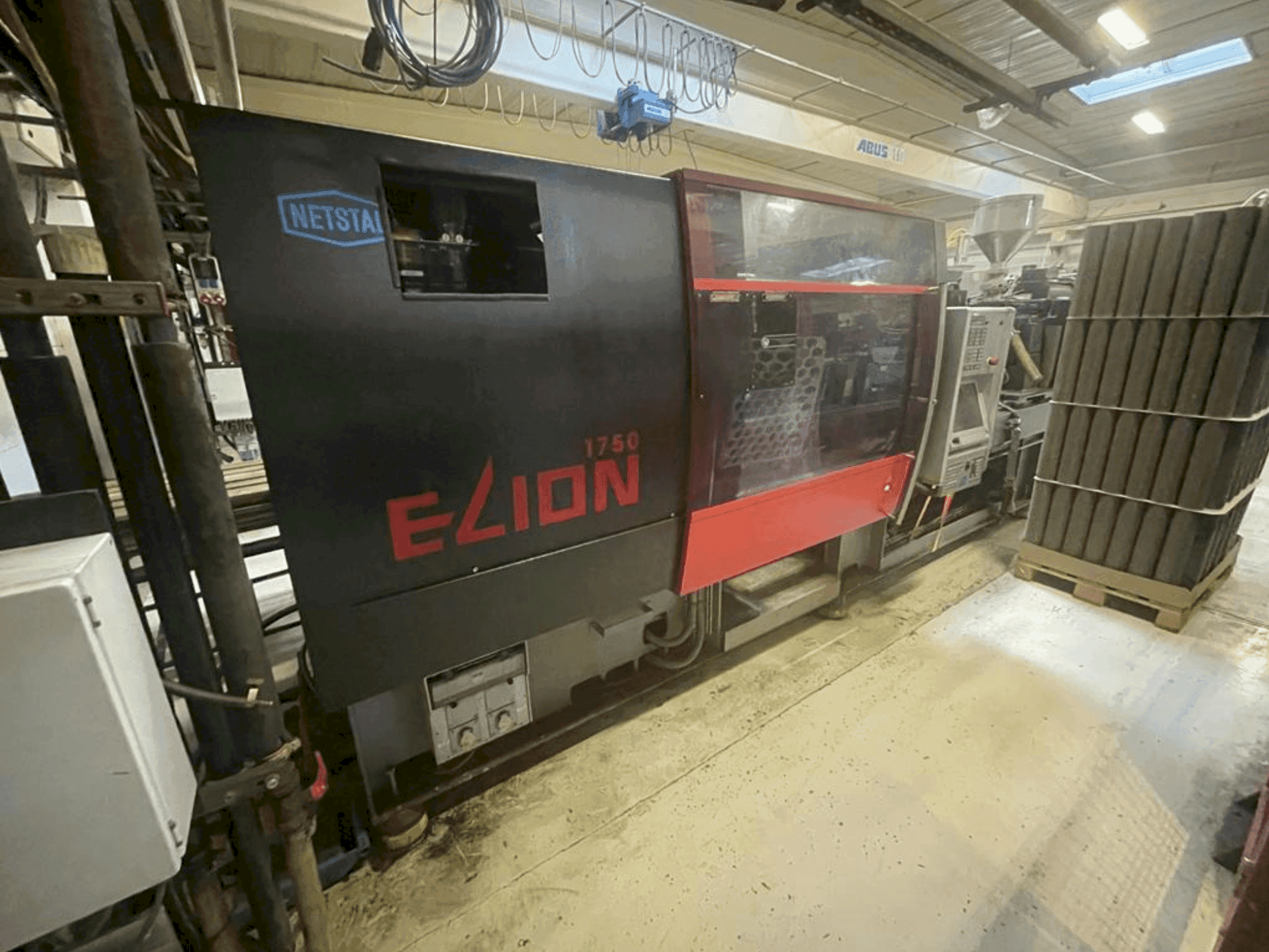 Vista Frontal da Netstal Elion 1750-840 máquina