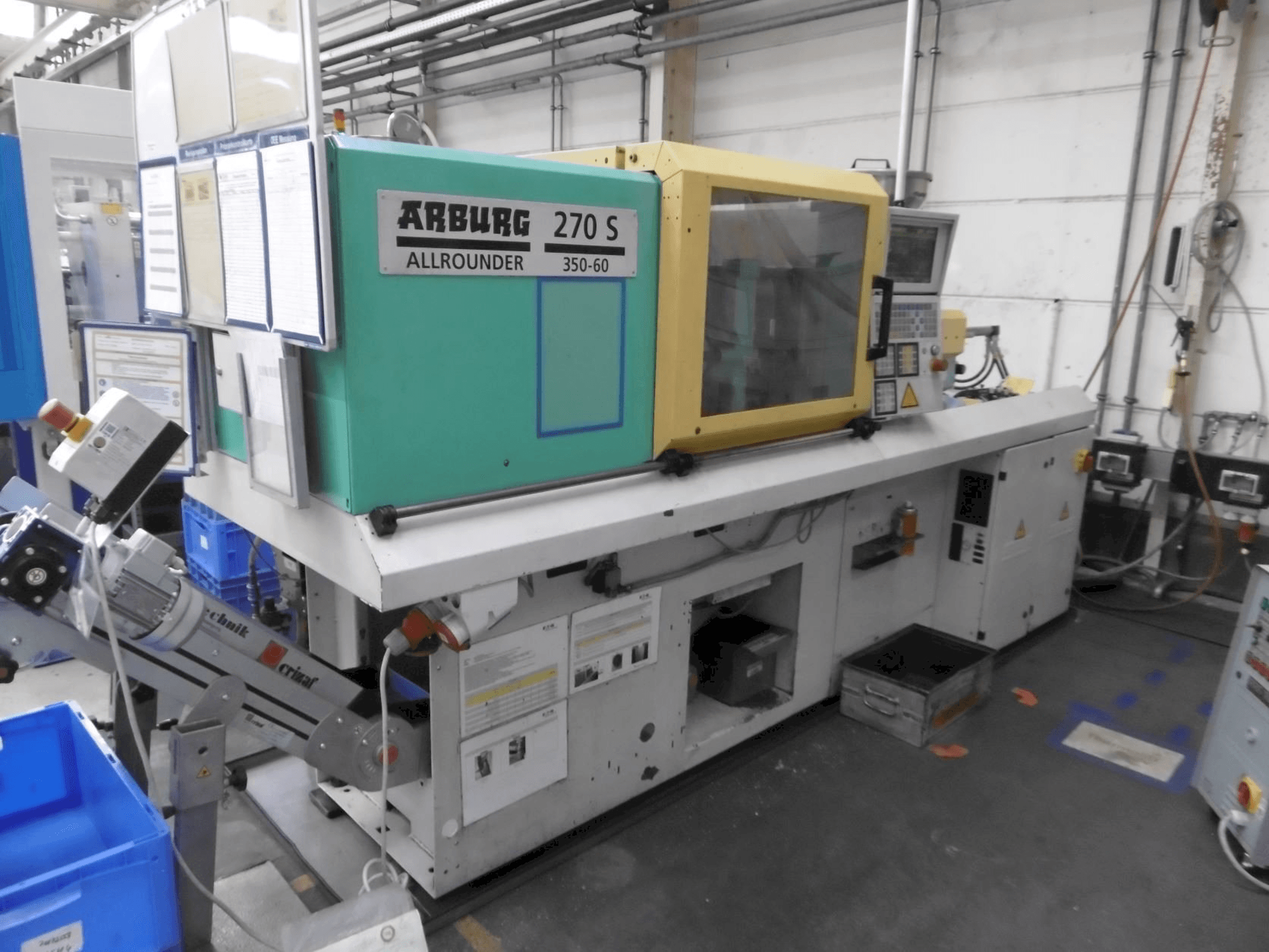 Vista Frontal da Arburg 270S-350-60 máquina