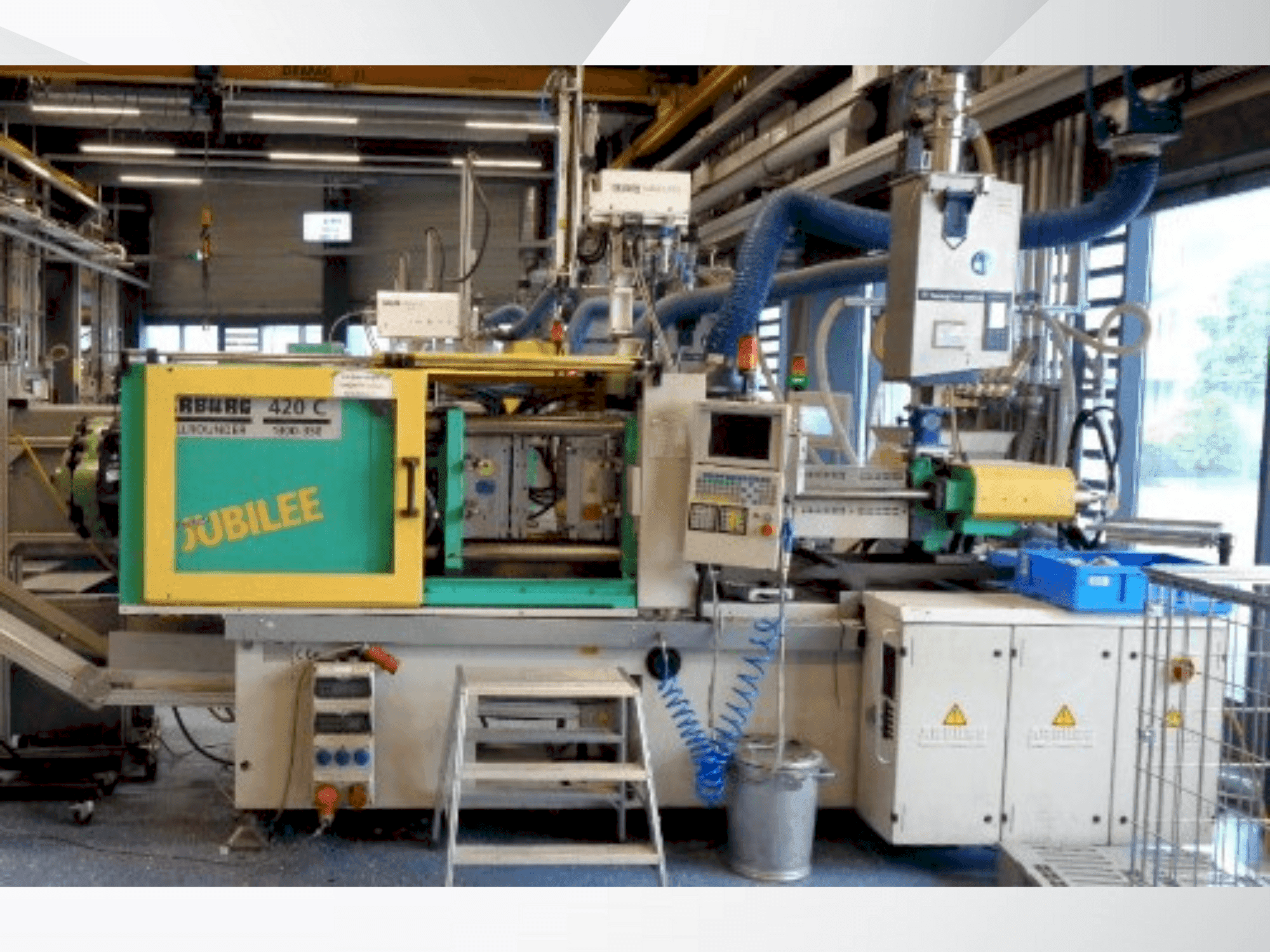 Vista Frontal da Arburg Allrounder 420 C 1300-350 máquina