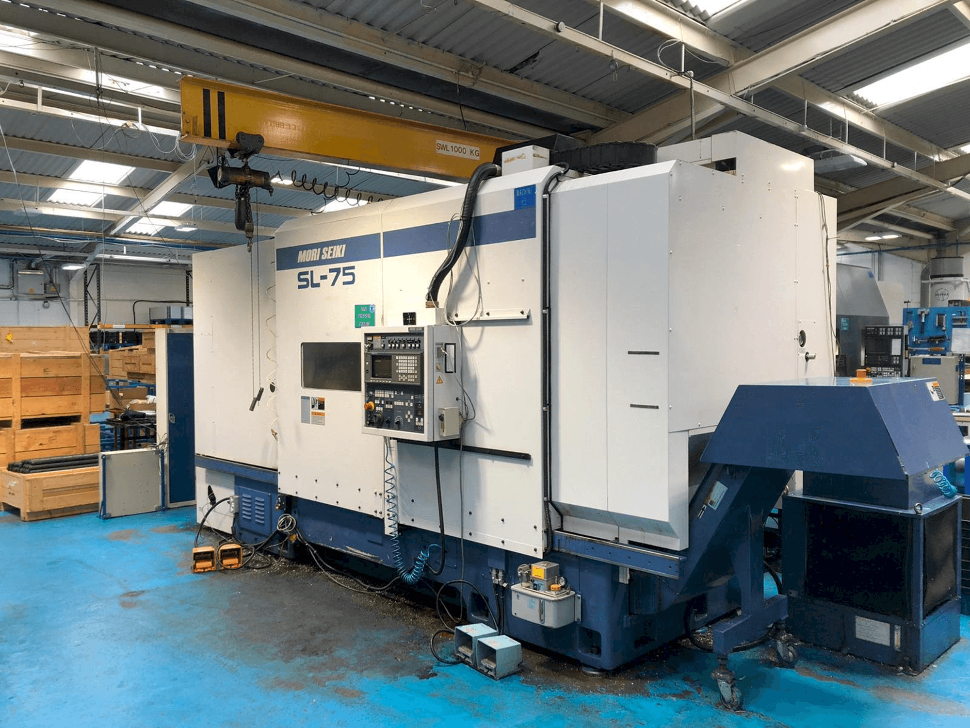 Vista Frontal da MORI SEIKI SL75 máquina