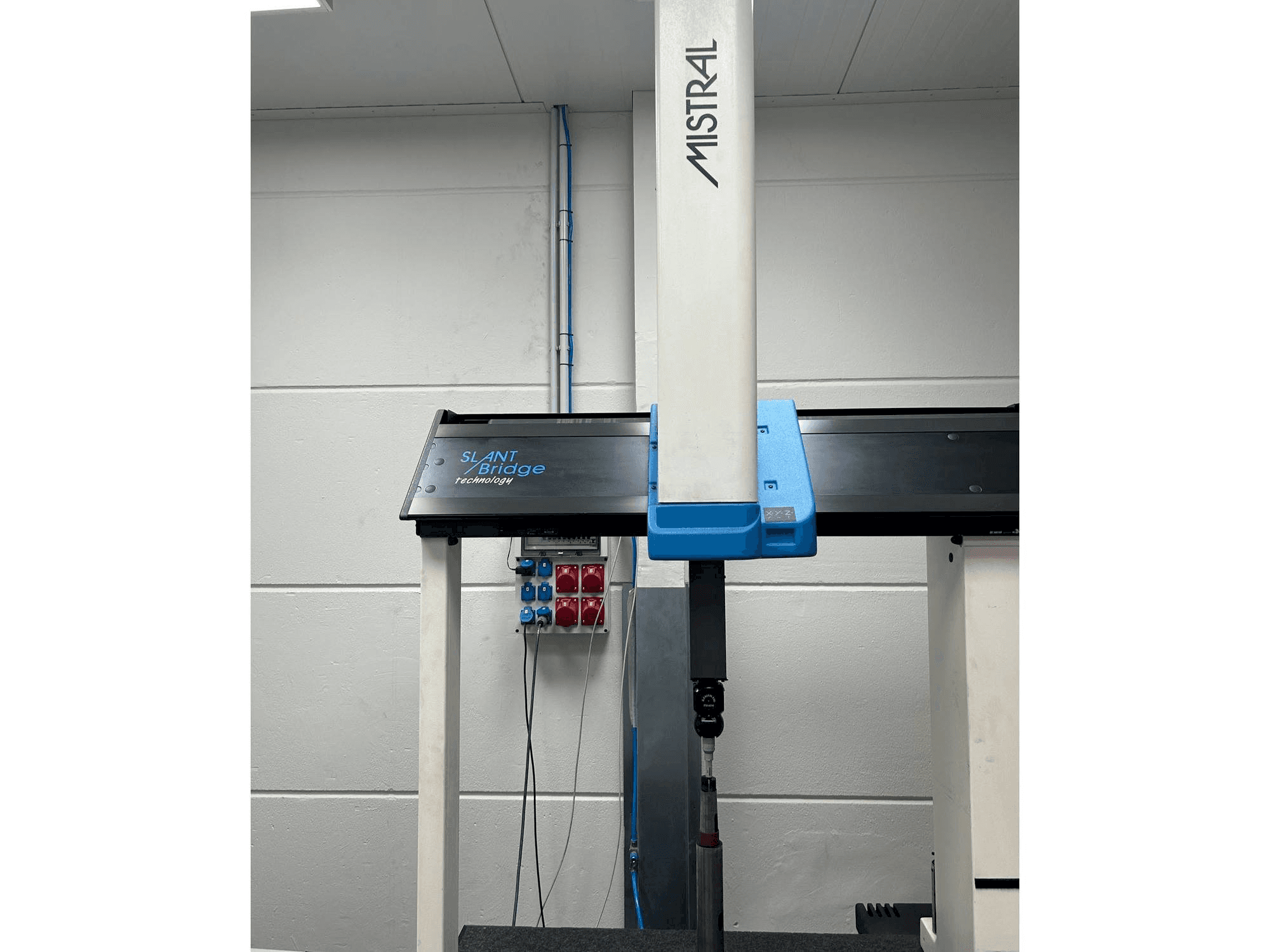 Vista Frontal da DEA Mistrall máquina