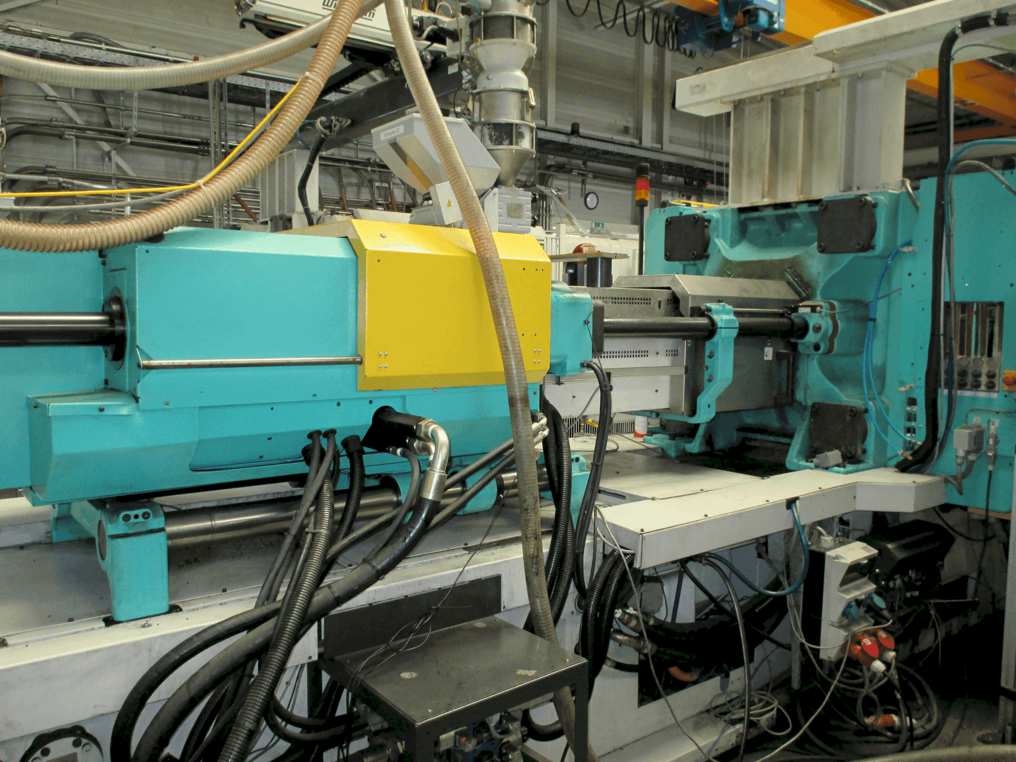 Vista Frontal da Arburg Allrounder Selecta 720 S 3200-2100 máquina