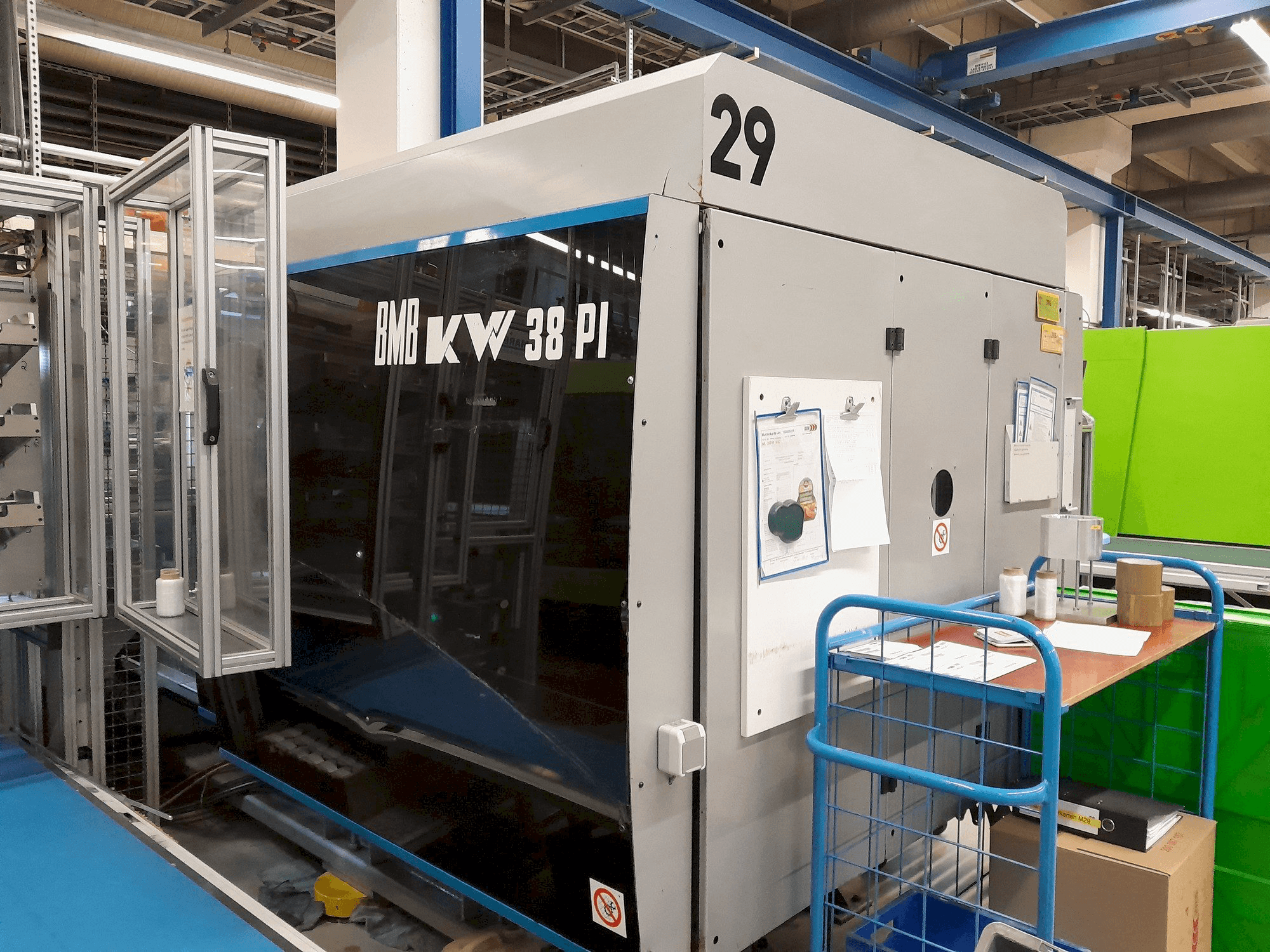 Vista Frontal da BMB KW 38 PI/1300 máquina