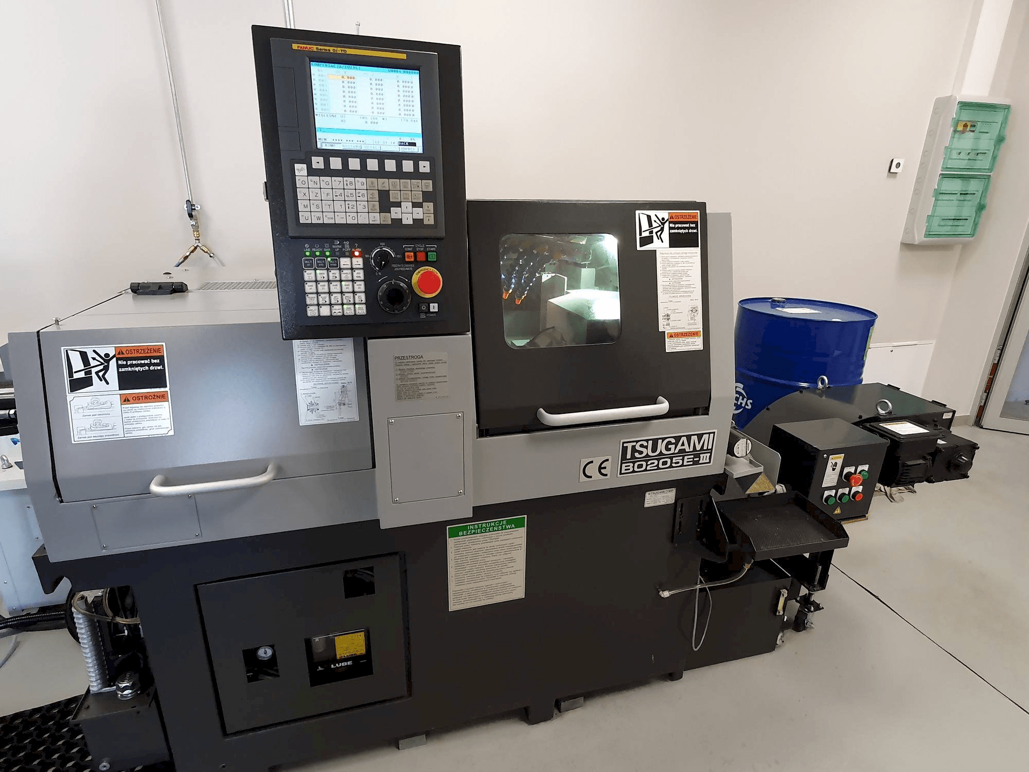 Vista Frontal da TSUGAMI B0205E-III máquina