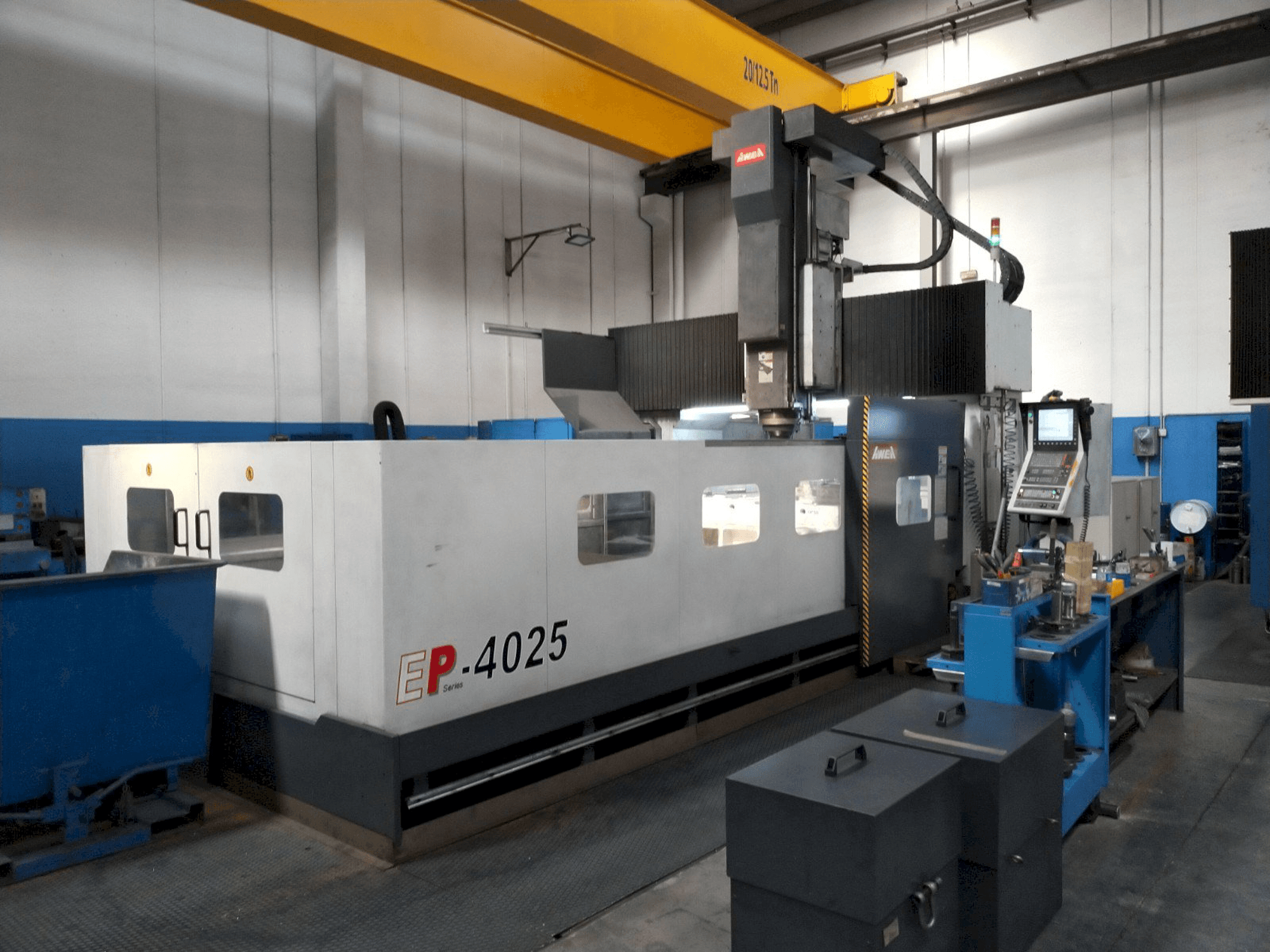 Vista Frontal da AWEA EP-4025 máquina