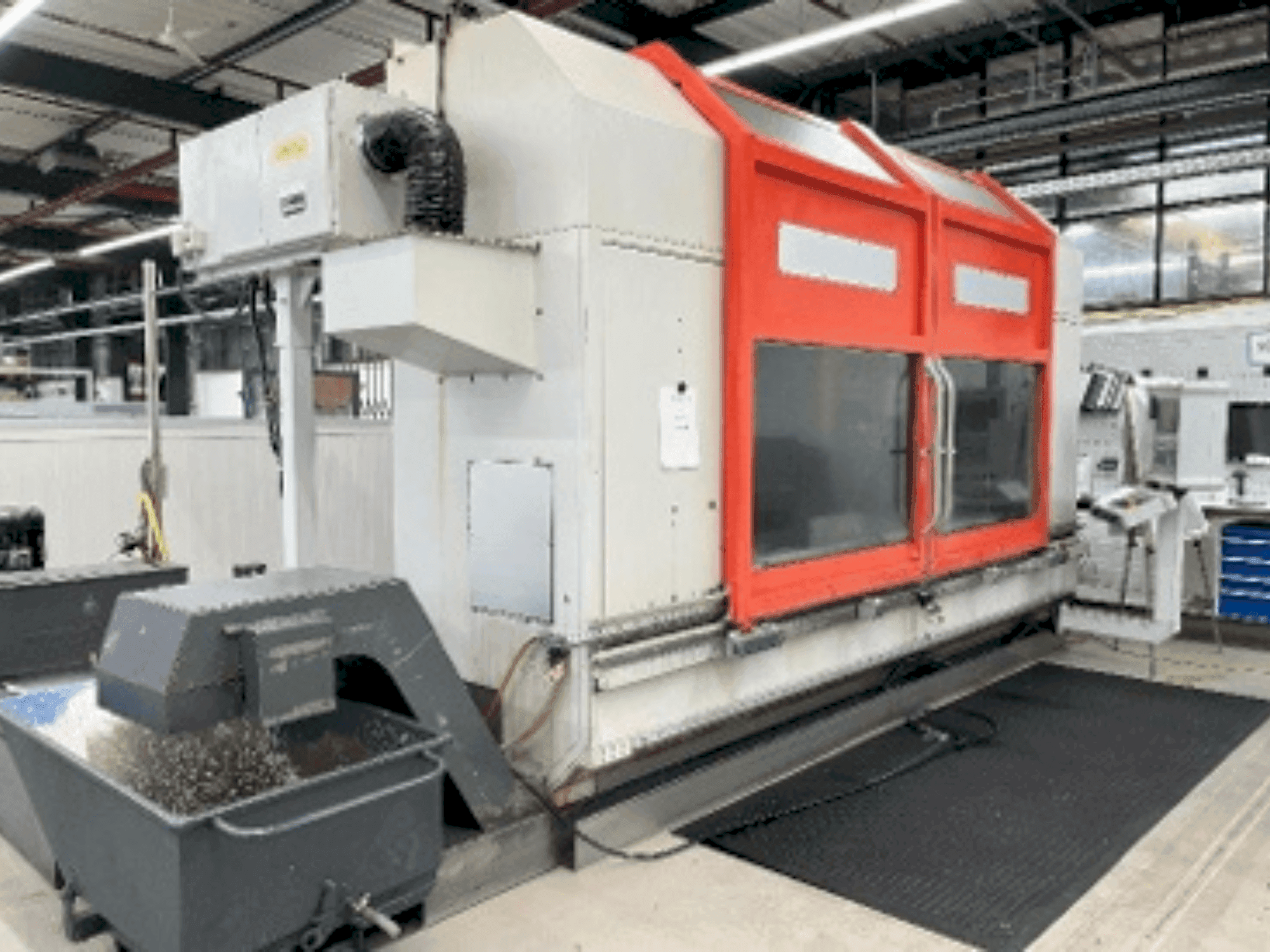 Vista Frontal da Matec 30L máquina