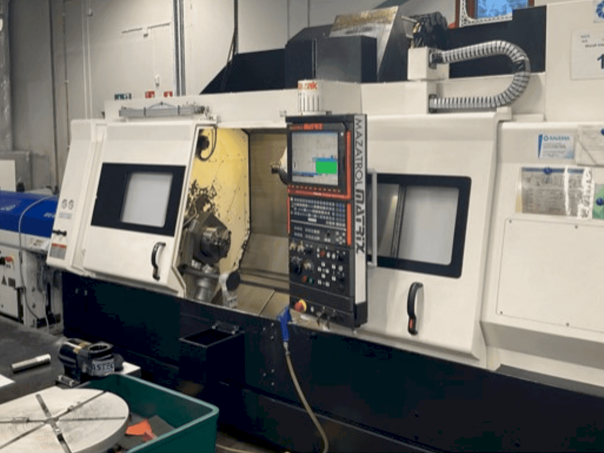 Vista Frontal da Mazak INTEGREX 200-IV S máquina