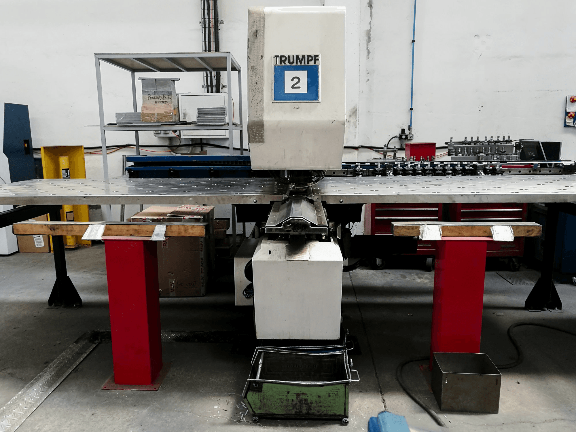 Vista Direita da Trumpf Trumatic 160 R máquina