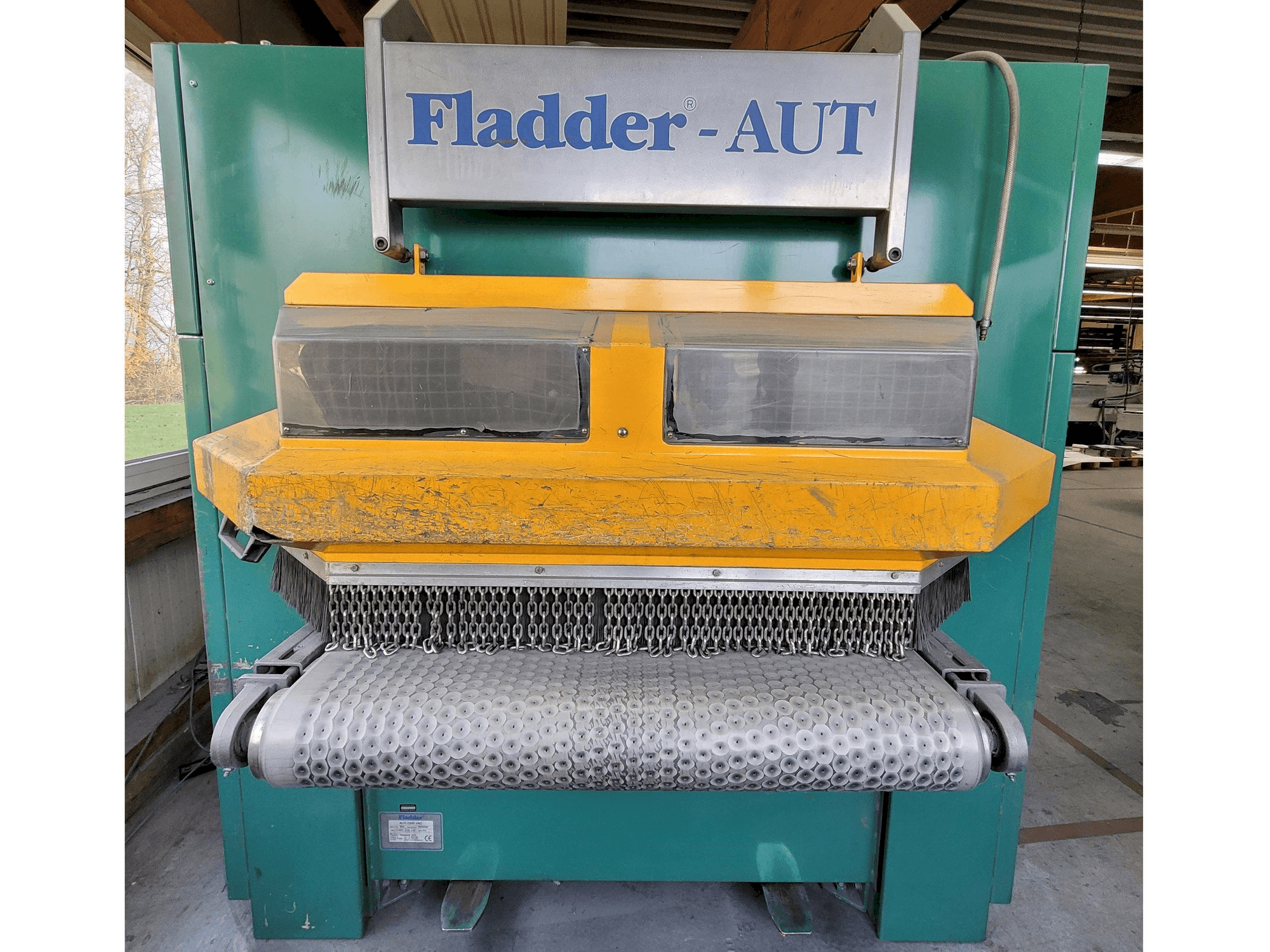 Vista Frontal da Fladder AUT-1000 VAC máquina