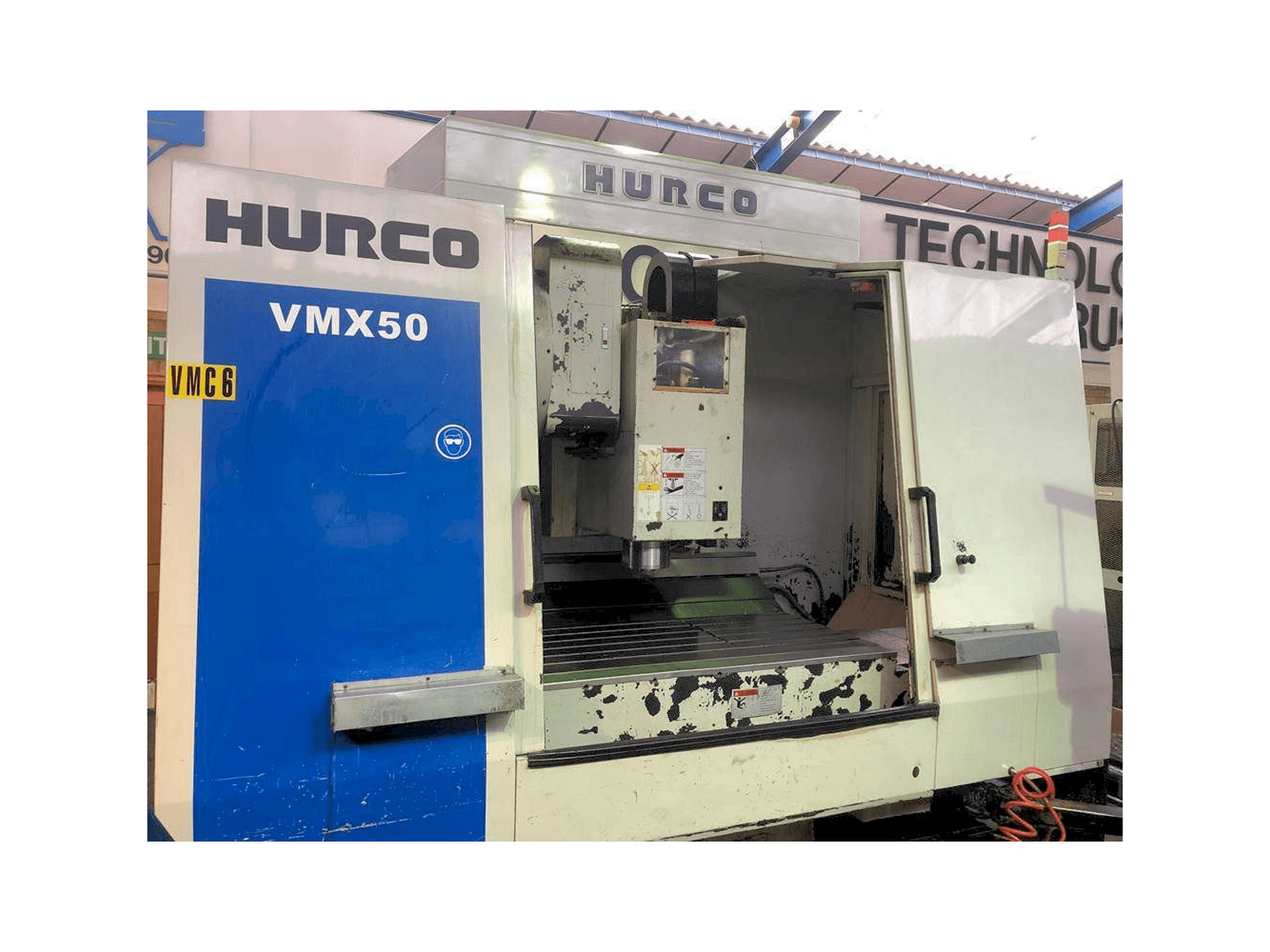 Vista Frontal da Hurco VMX 50/40T máquina