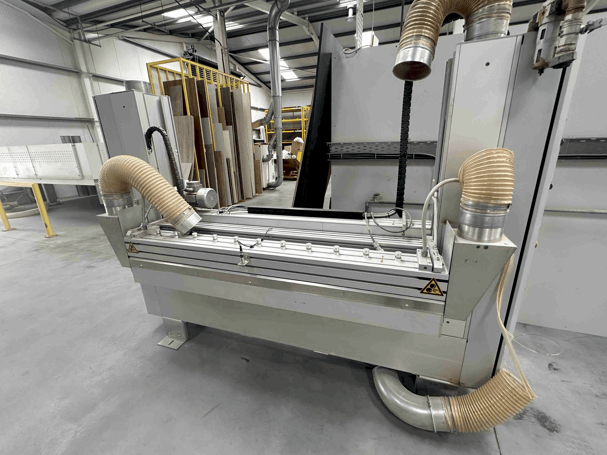 Vista Frontal da WANDRES CF05/1500 máquina