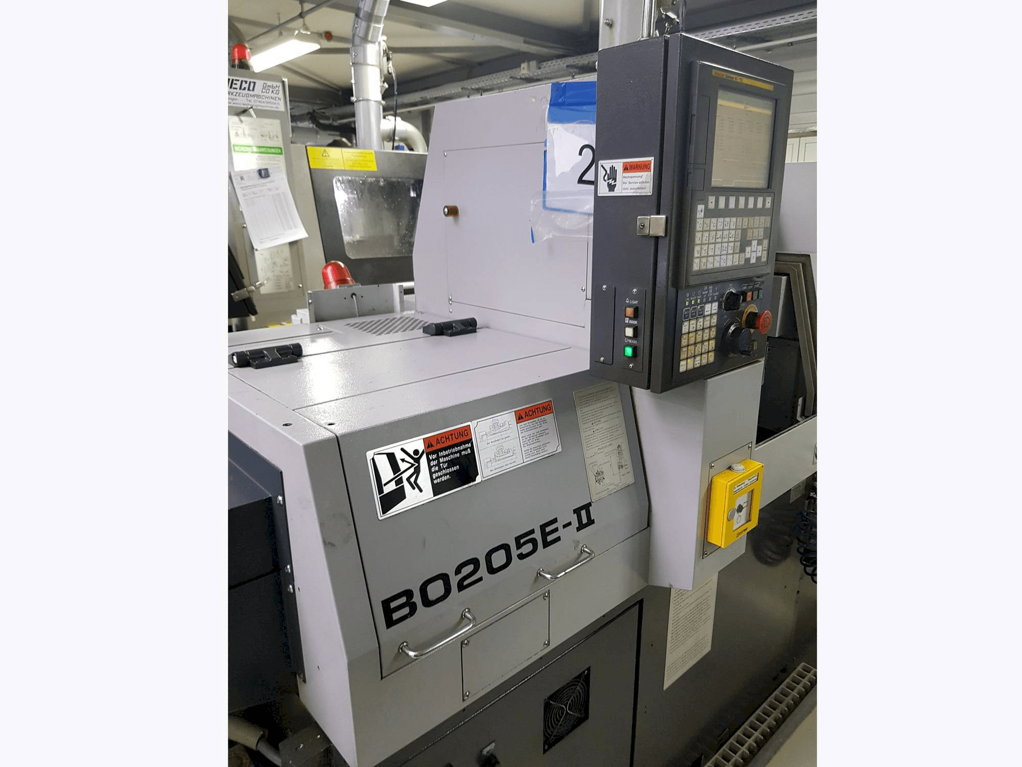 Vista Frontal da TSUGAMI BO205E-II máquina
