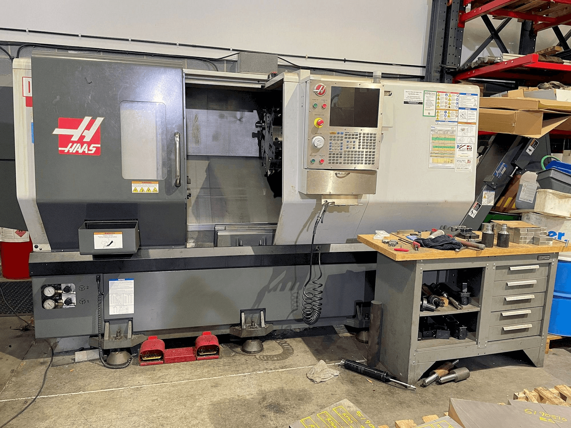 Vista Frontal da HAAS DS-30 máquina