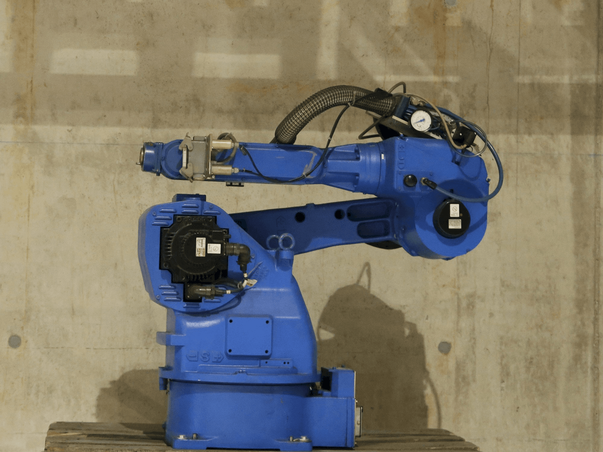 Vista Esquerda da Yaskawa Motoman UP20 máquina