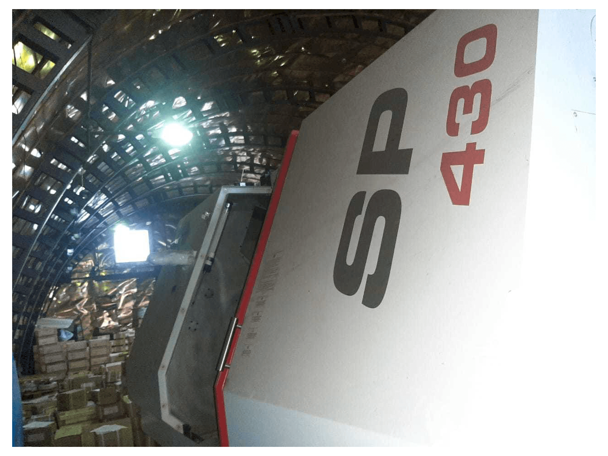 Vista Frontal da KOVOSVIT MAS SP 430 Y/L2 máquina