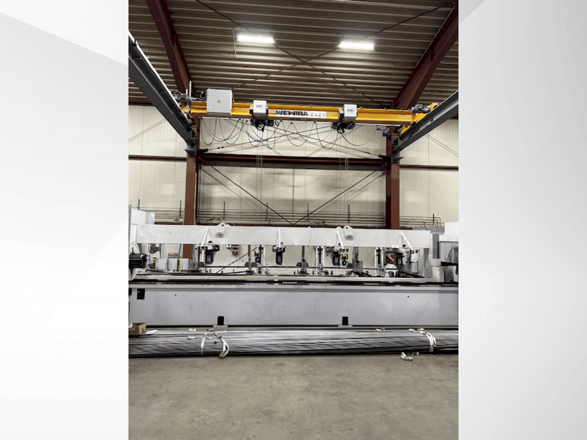 Vista Frontal da TRUMPF Tru Laser Tube 3000 Fiber máquina