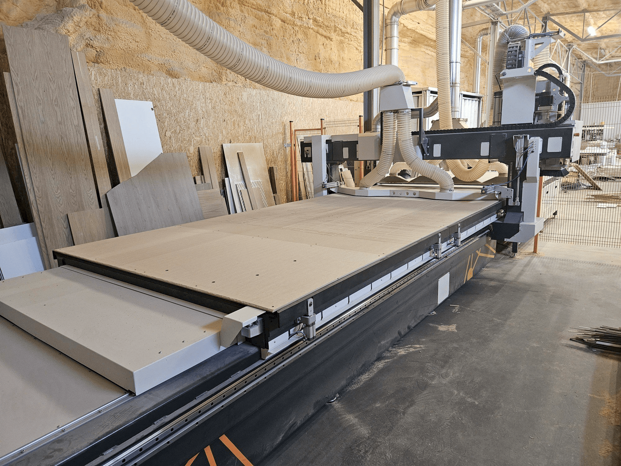 Vista Frontal da INFOTEC 4121 PRO EVO máquina