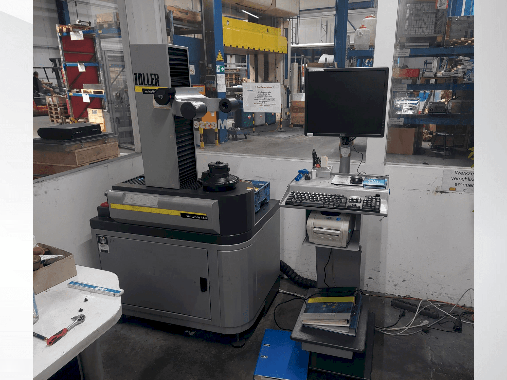 Vista Frontal da Zoller venturion 450 máquina