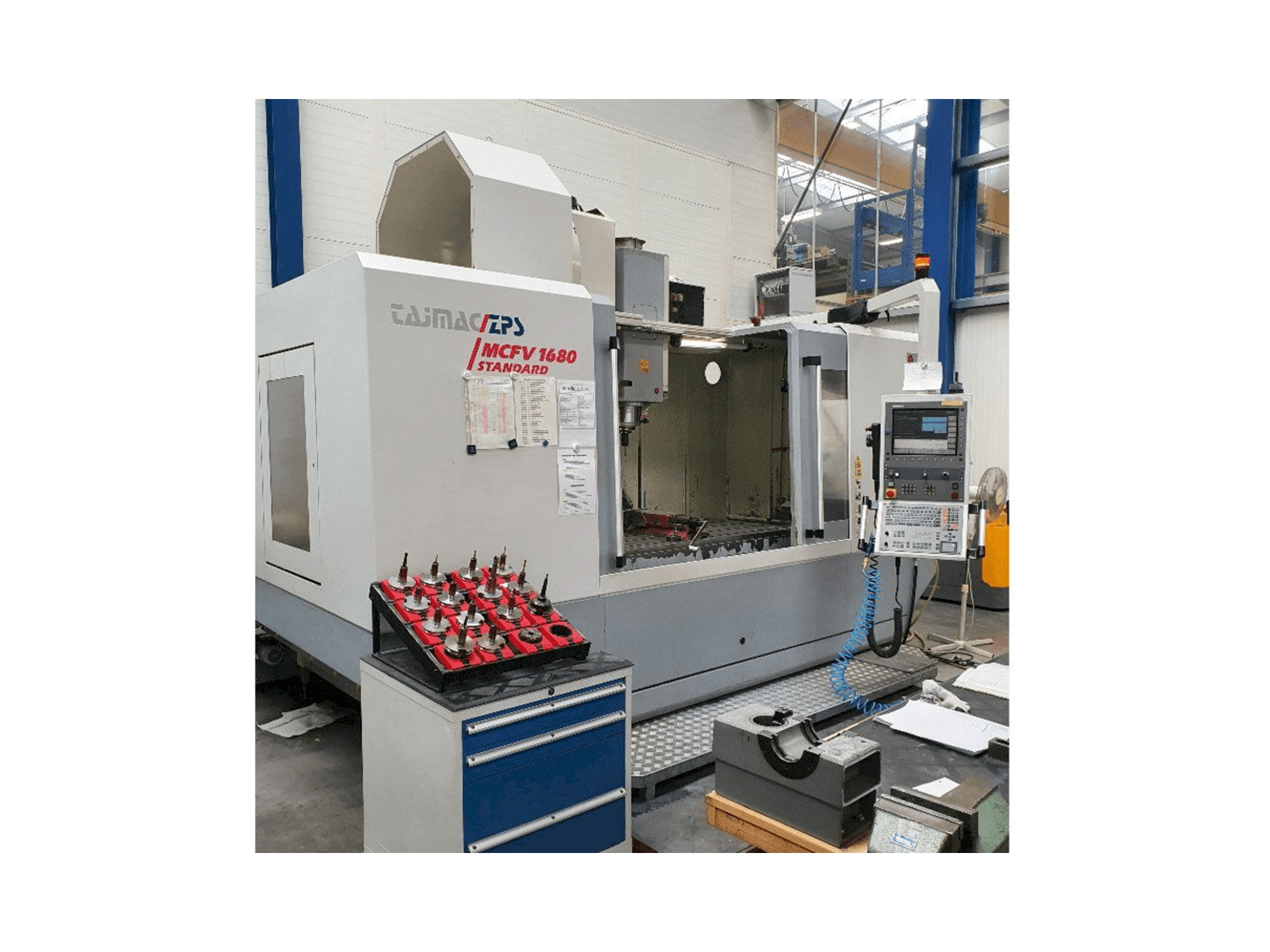 Vista Frontal da ZPS MCFV 1680 máquina