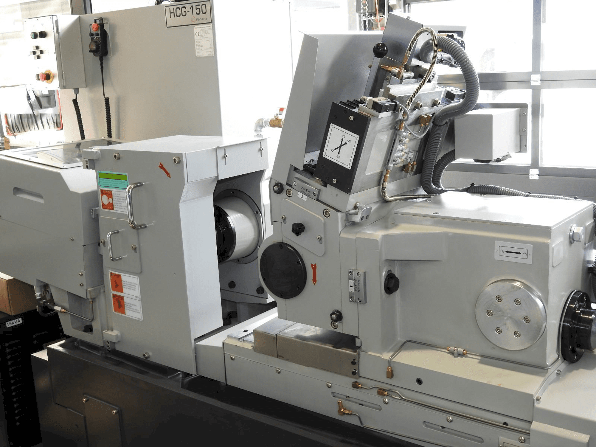 Vista Frontal da Hanwha HCG 150 máquina