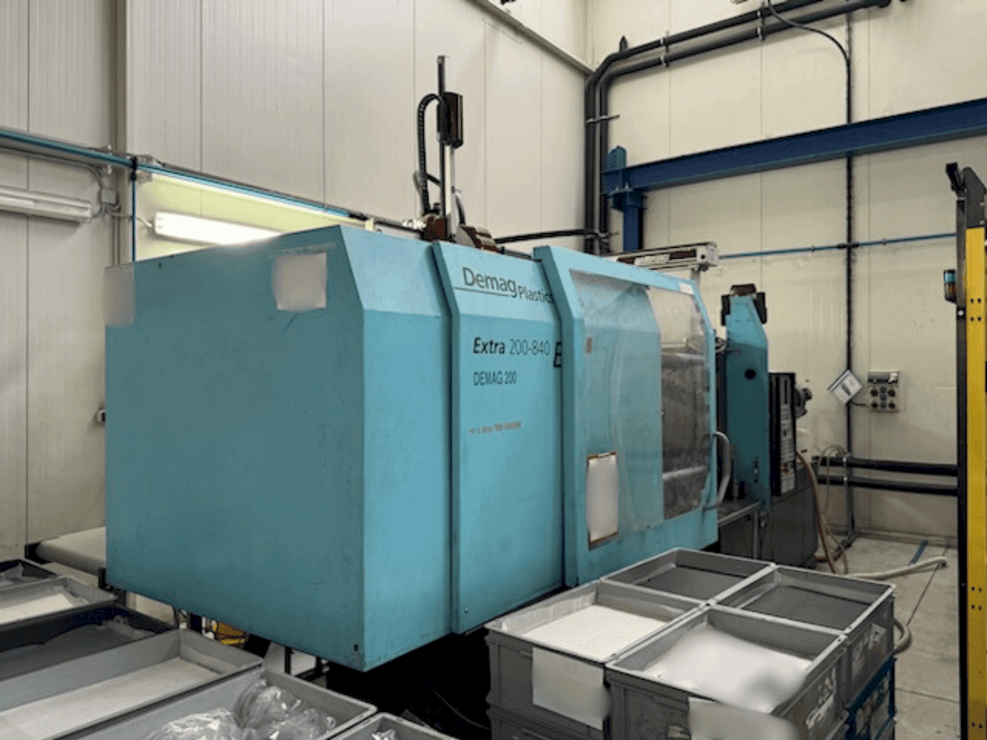 Vista Frontal da DEMAG Extra 200-840 máquina