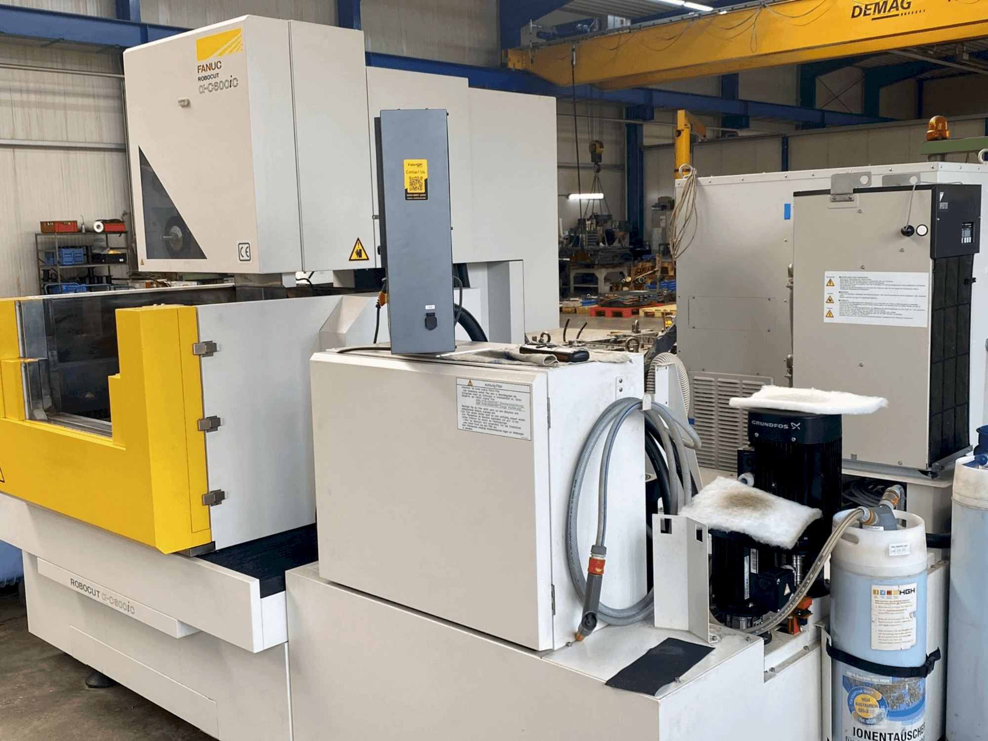 Vista Frontal da FANUC Robocut a-C600iC - Z400 máquina