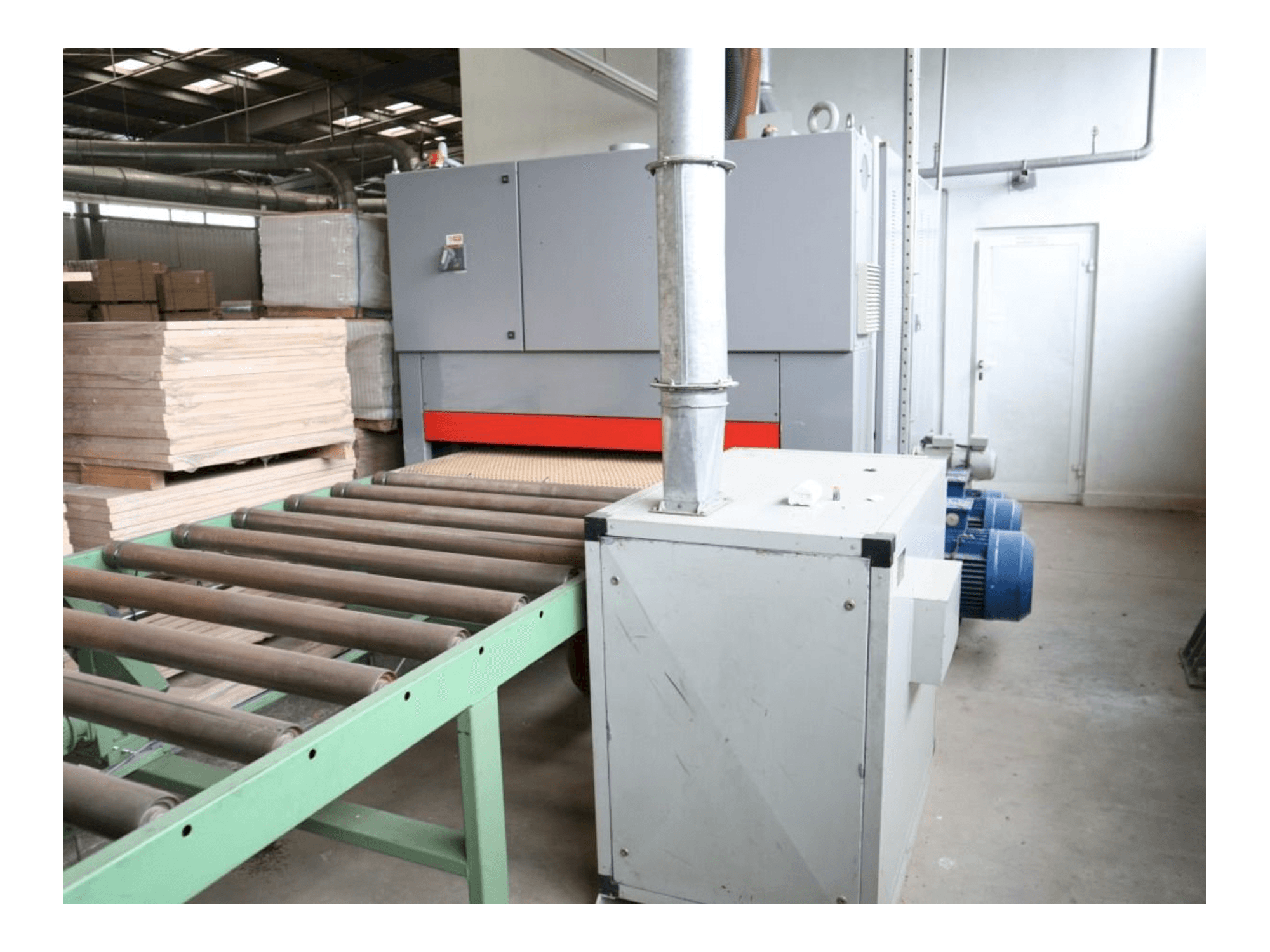 Vista Frontal da ESTERER A.G. HDN 600 máquina