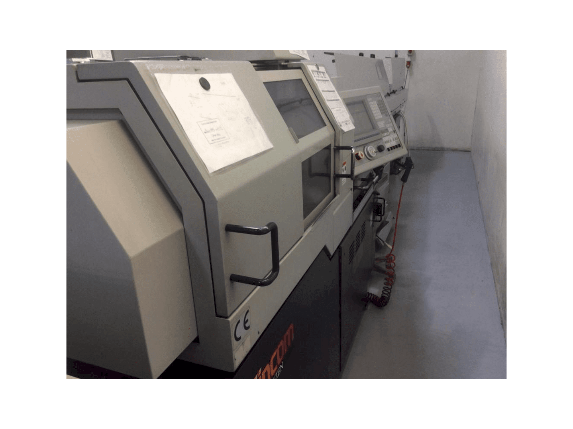 Vista Lateral Esquerda da Citizen L20 máquina