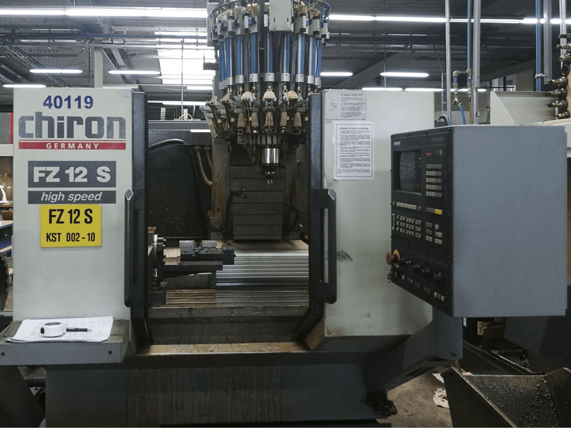 Vista Frontal da Chiron FZ 12 S máquina