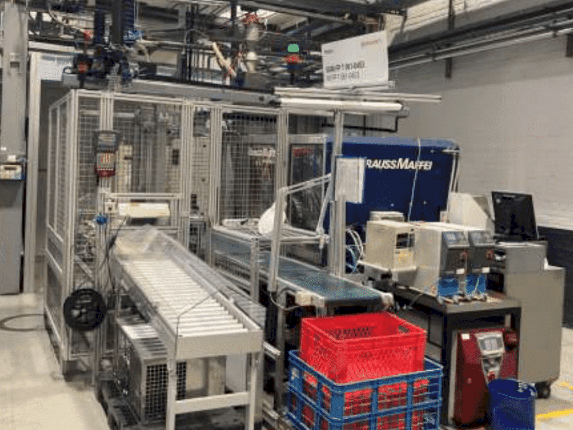 Vista Frontal da Krauss Maffei KM 125-390 C2 máquina