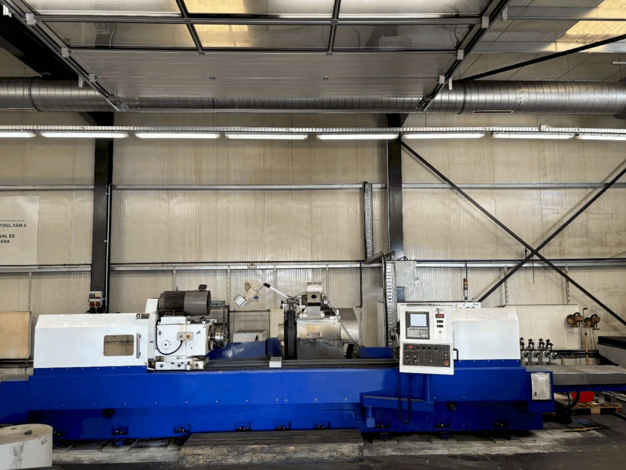 Vista Frontal da FANUC TT60-20L-C1 máquina