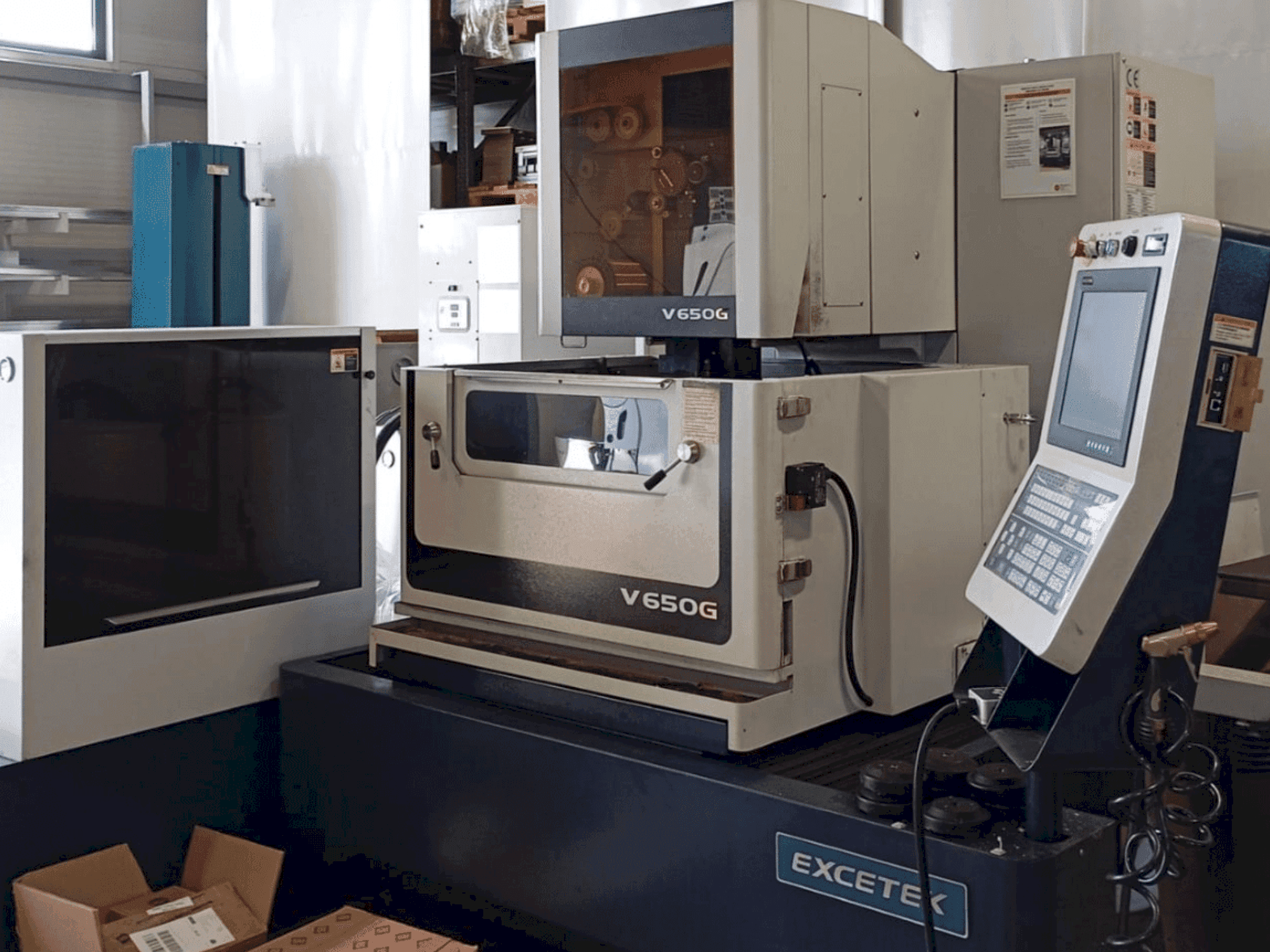 Vista Frontal da EXCETEK V 650 G máquina