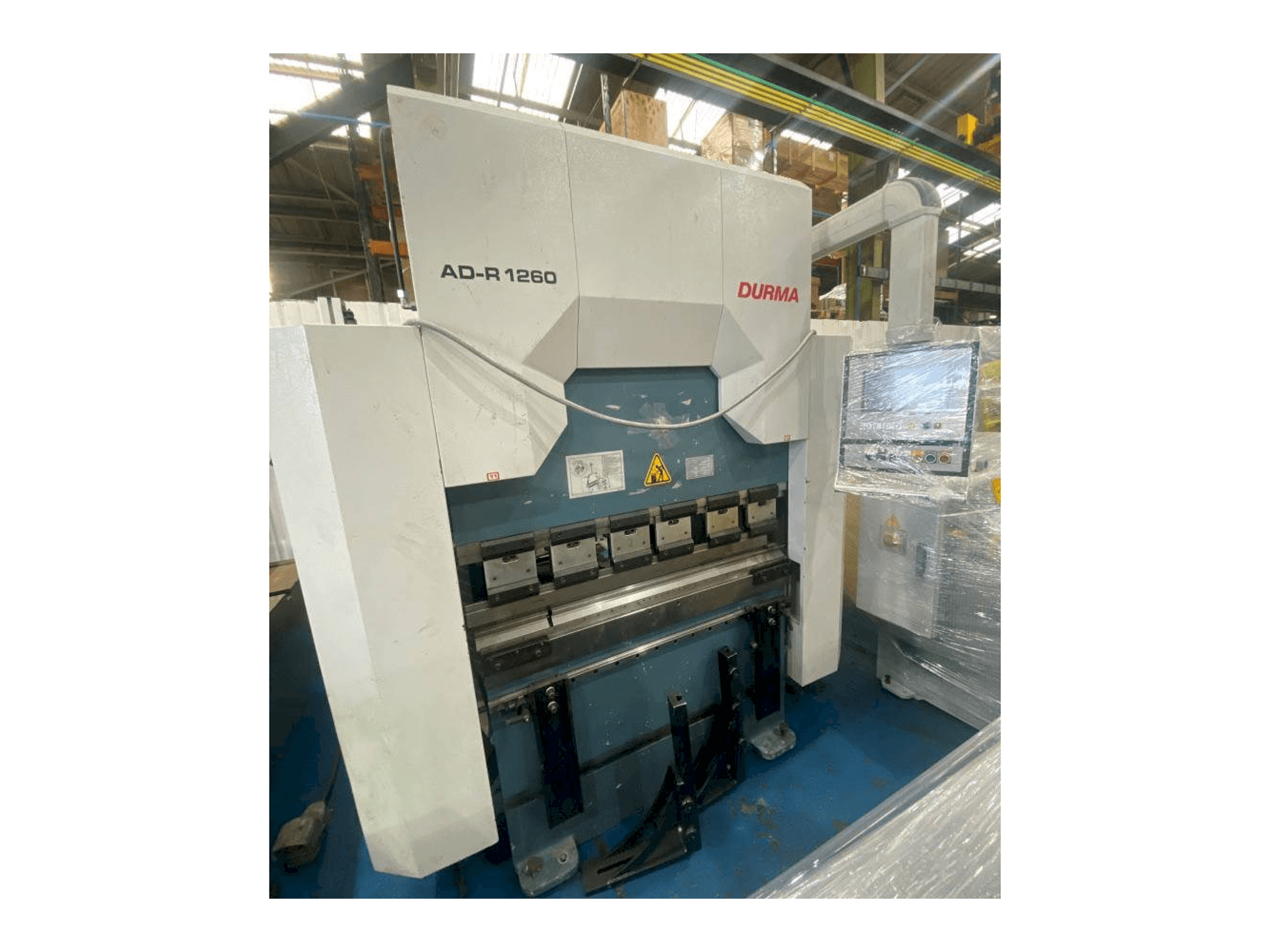 Vista Frontal da Durma AD-R 1260 máquina