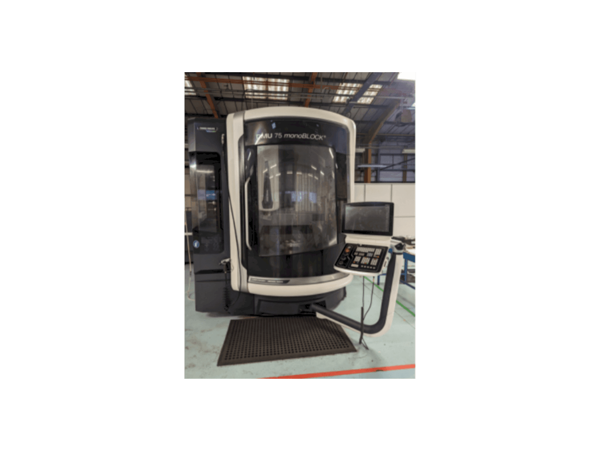 Vista Lateral Esquerda da DMG MORI DMU 75 Monoblock máquina