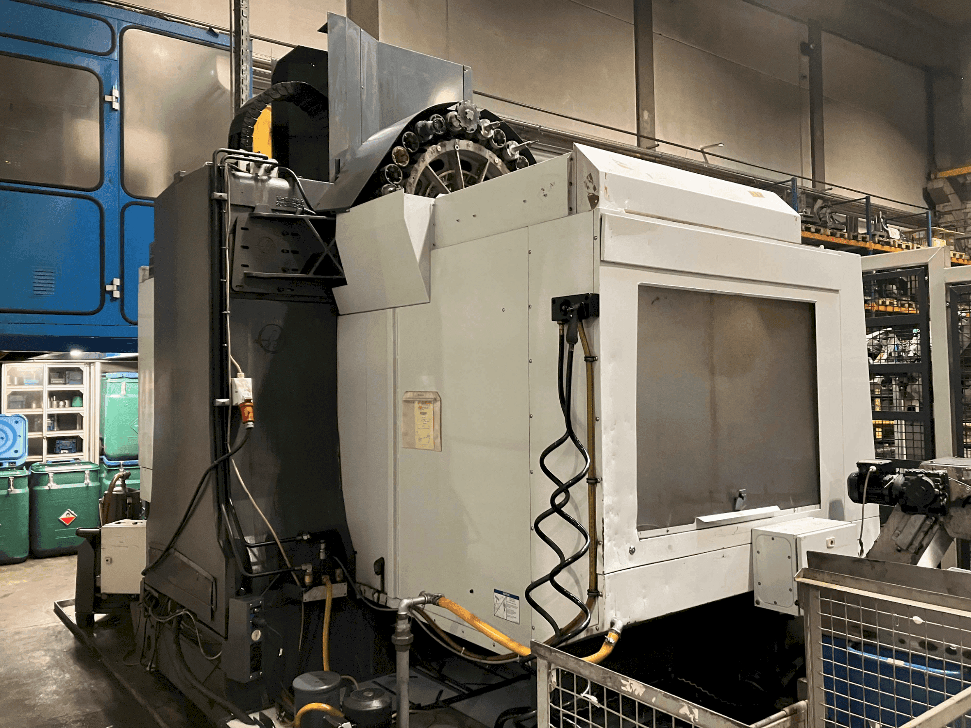 Vista Frontal da HAAS VF 7/50 máquina