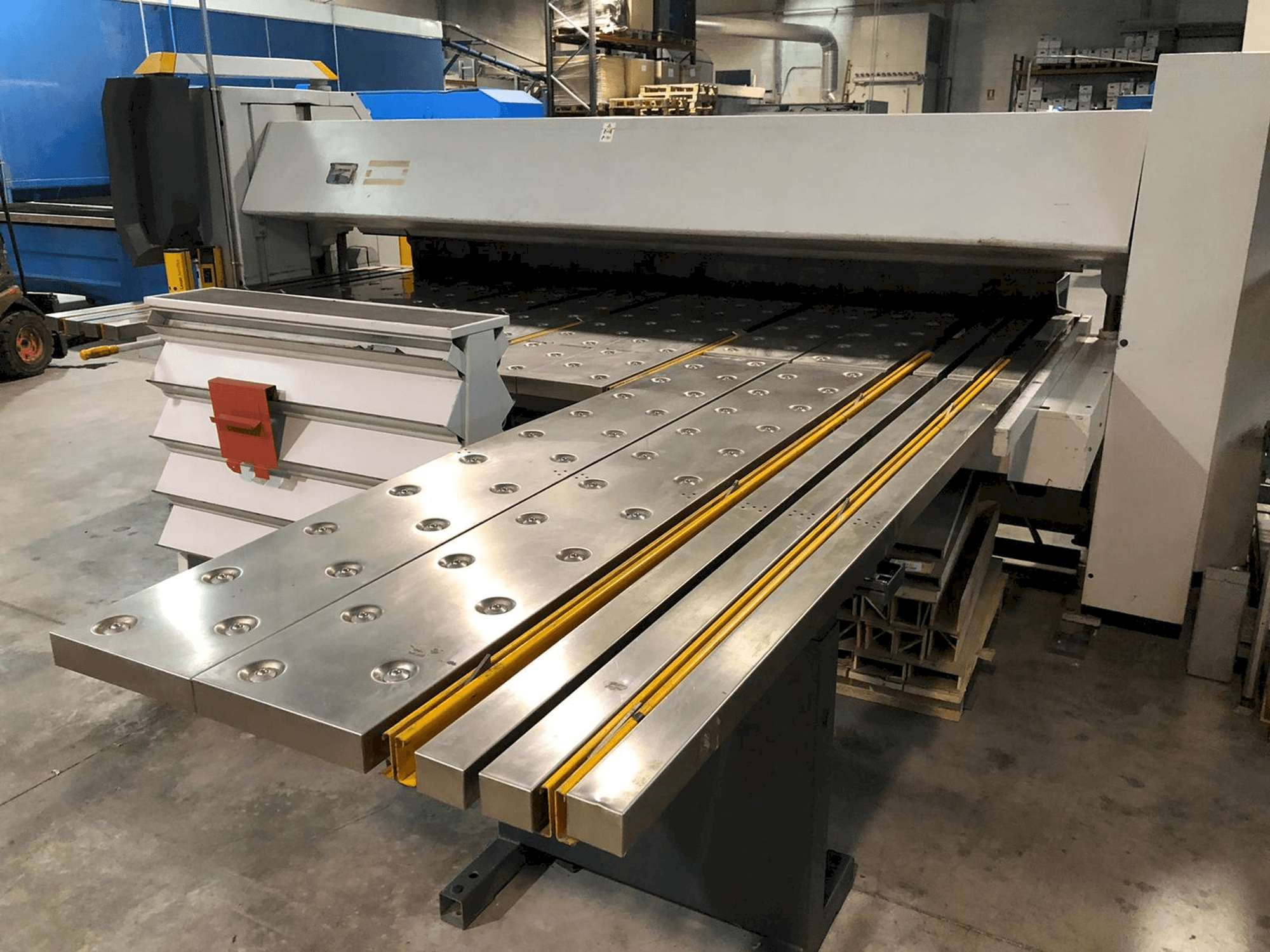 Vista Frontal da RAS Flexibend 73.30 máquina